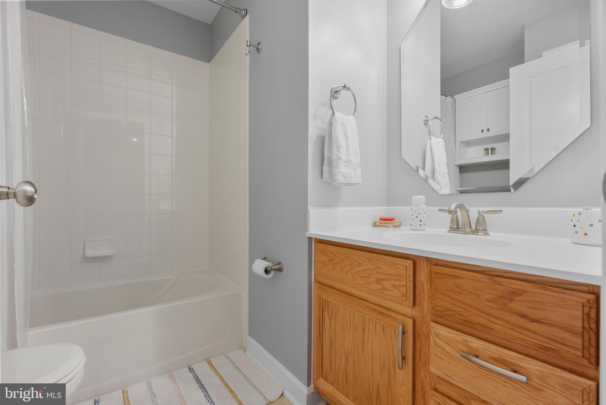 NORTHRIDGE VILLAGE - Residential