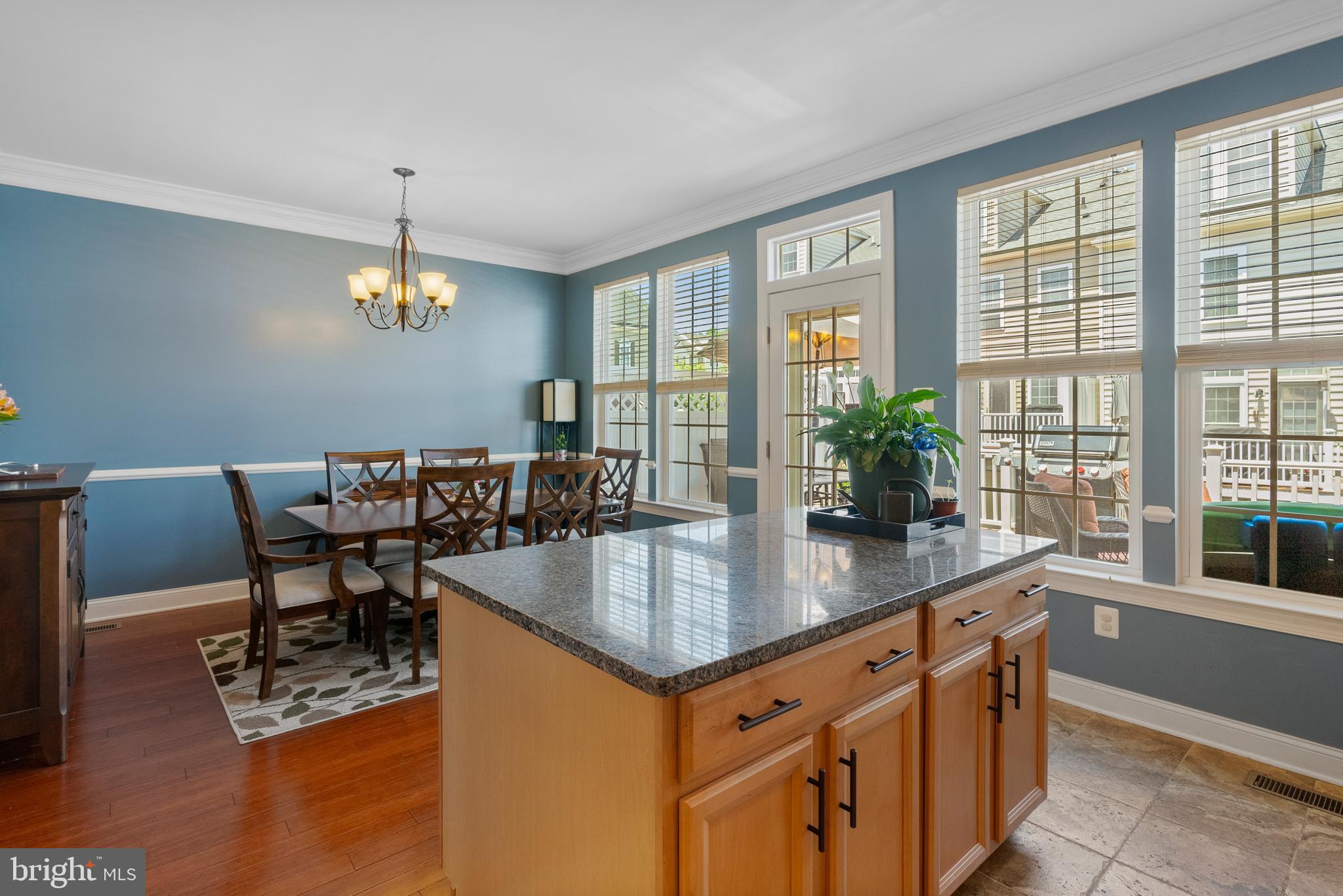 NORTHRIDGE VILLAGE - Residential