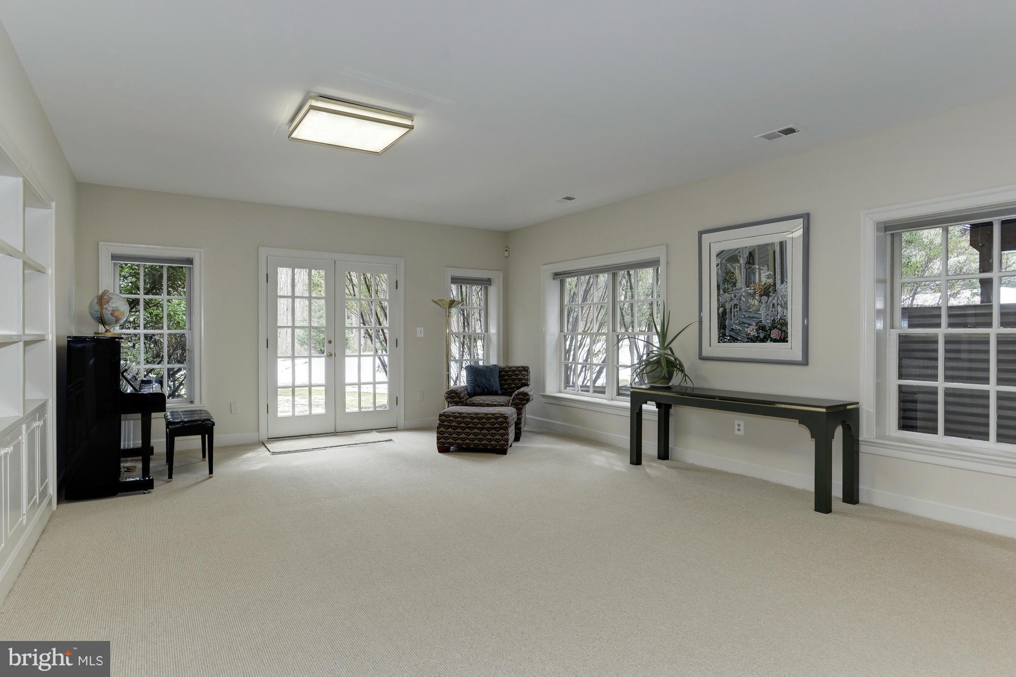 PROSPECT HILLS - Residential