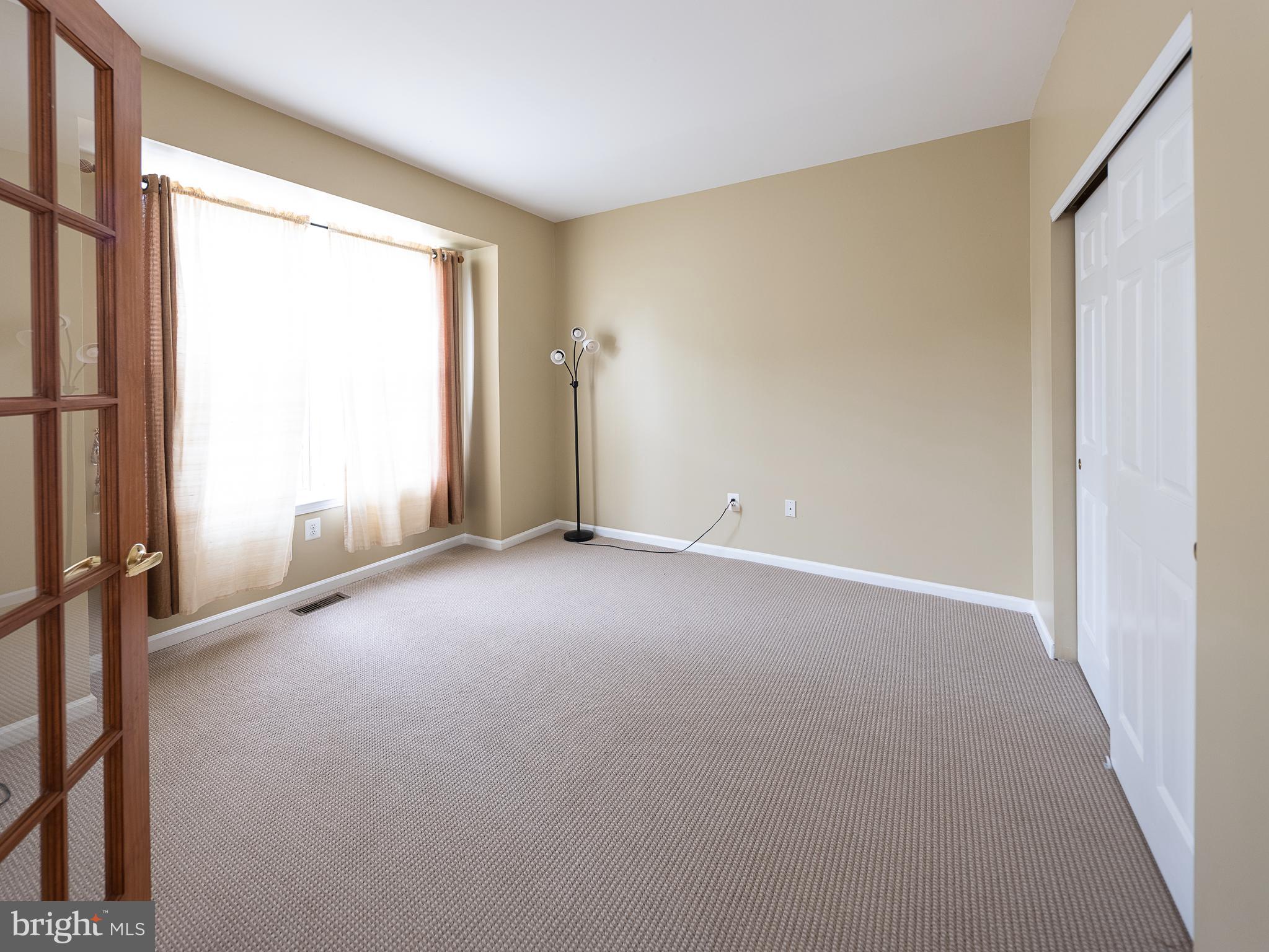 NORTH POINTE - Residential