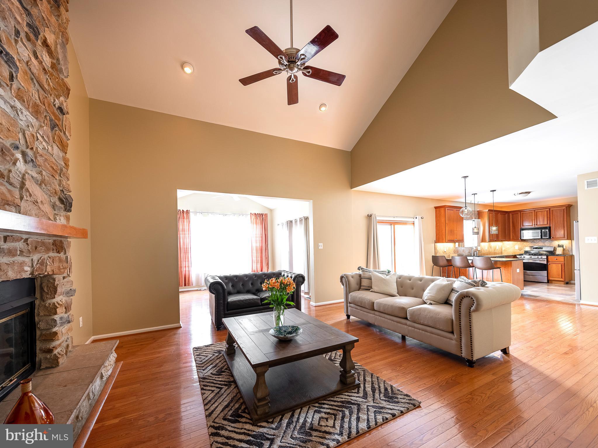 NORTH POINTE - Residential