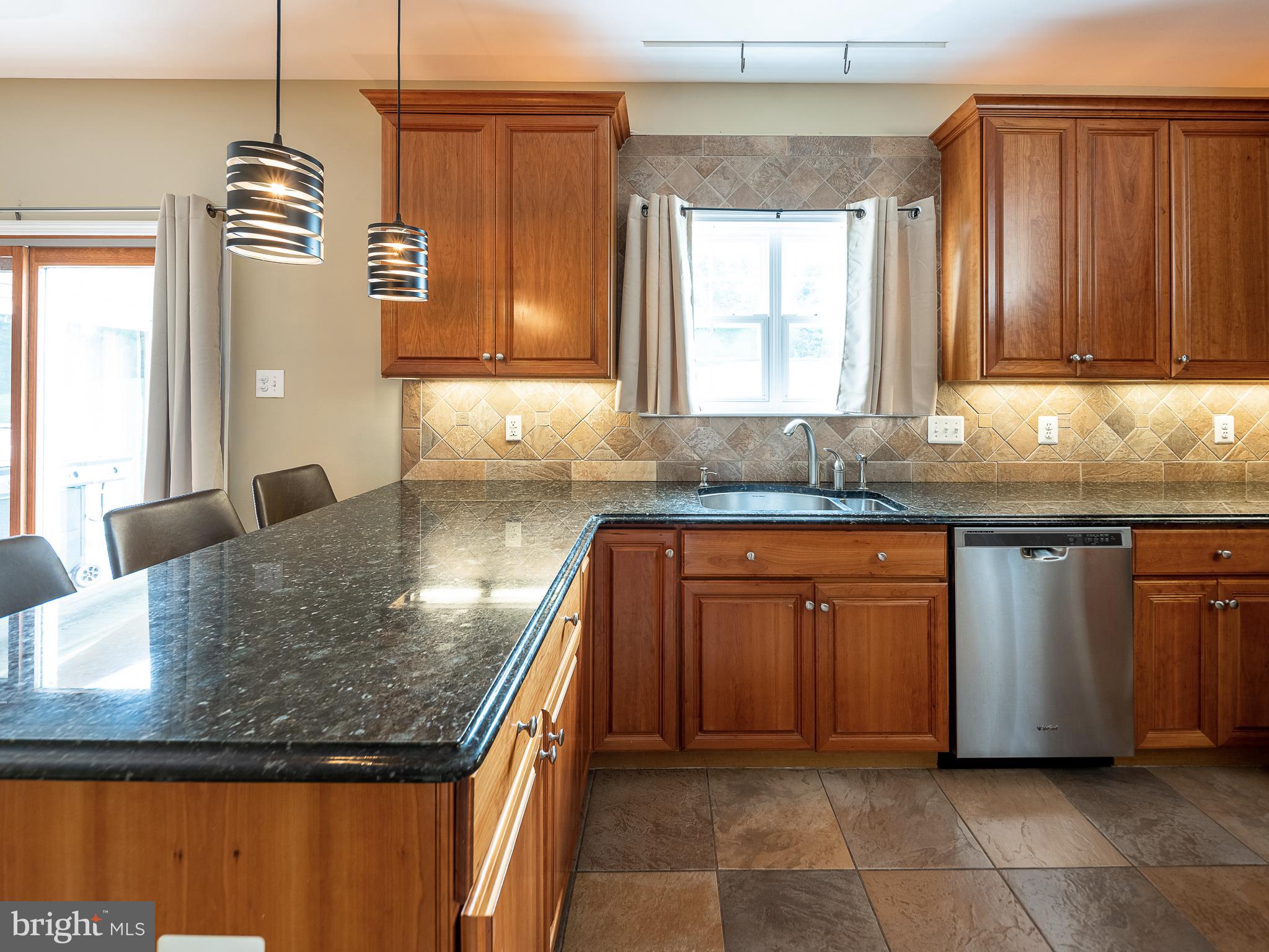 NORTH POINTE - Residential