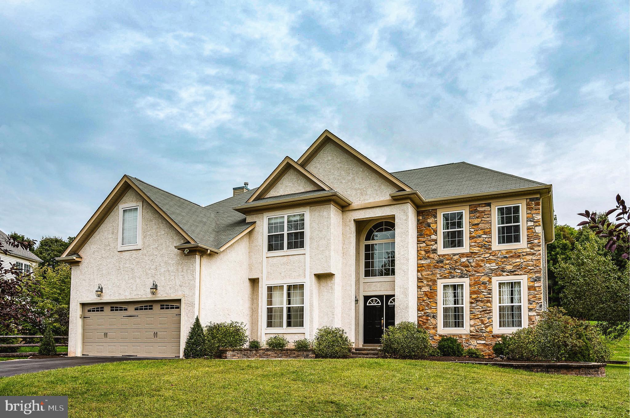 NORTH POINTE - Residential