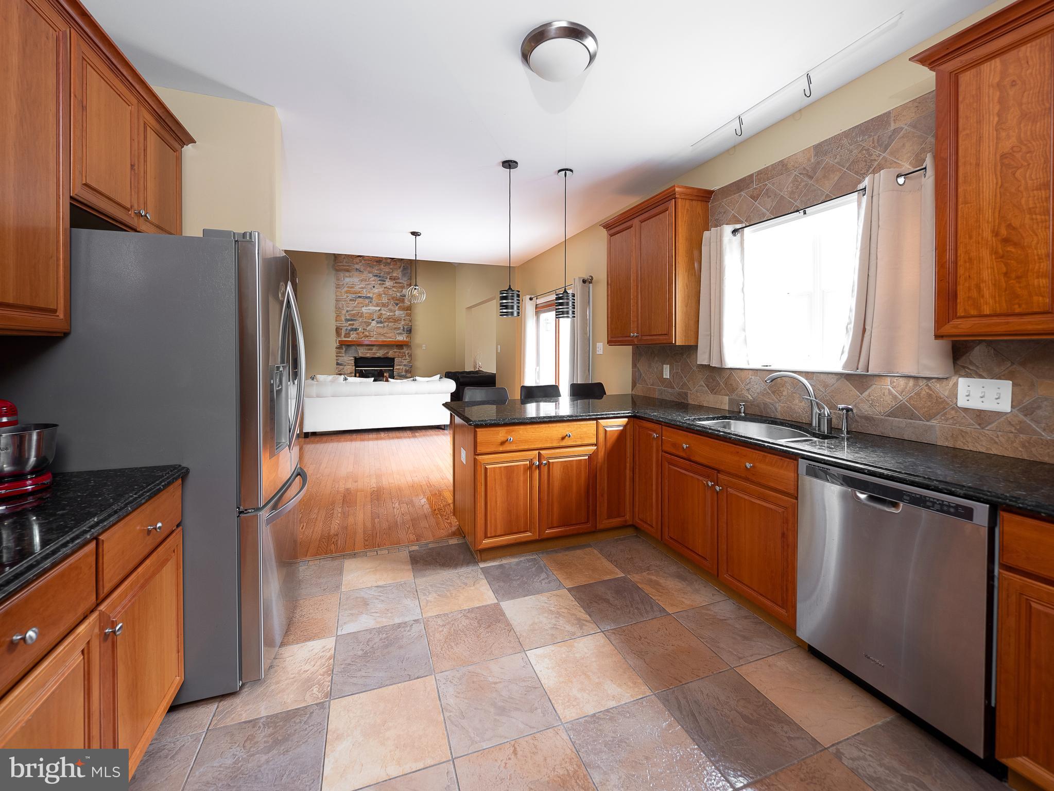 NORTH POINTE - Residential