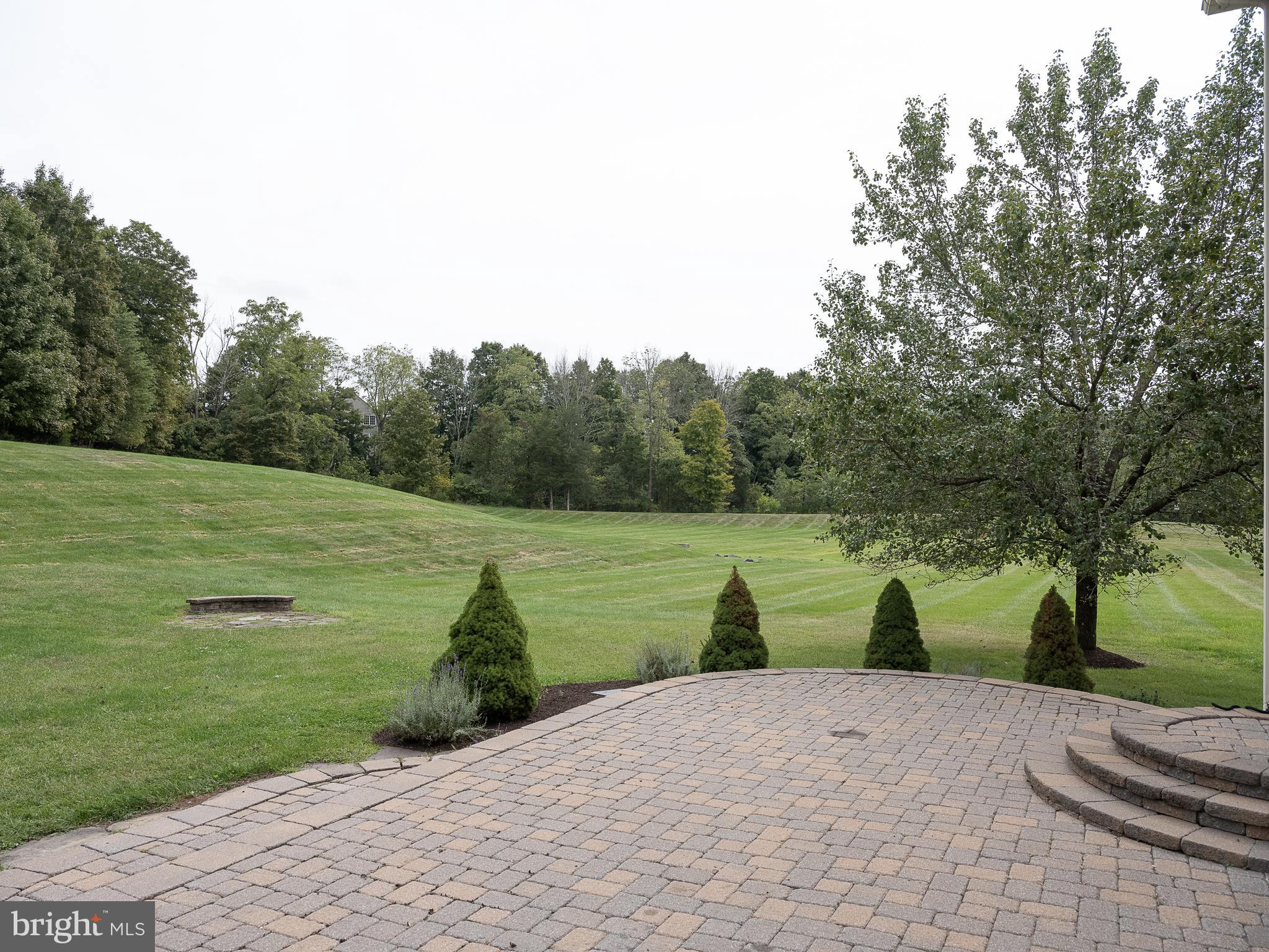 NORTH POINTE - Residential