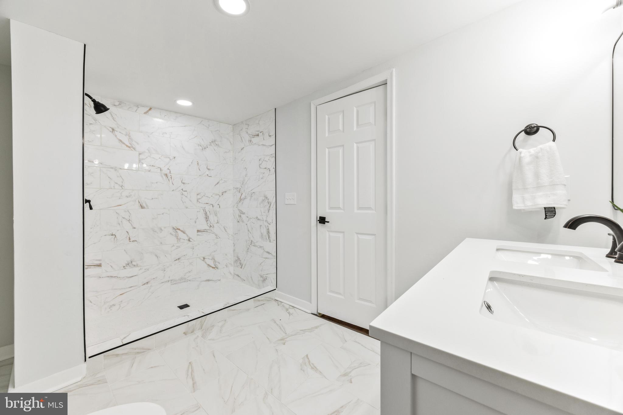 LINDEN HEIGHTS - Residential