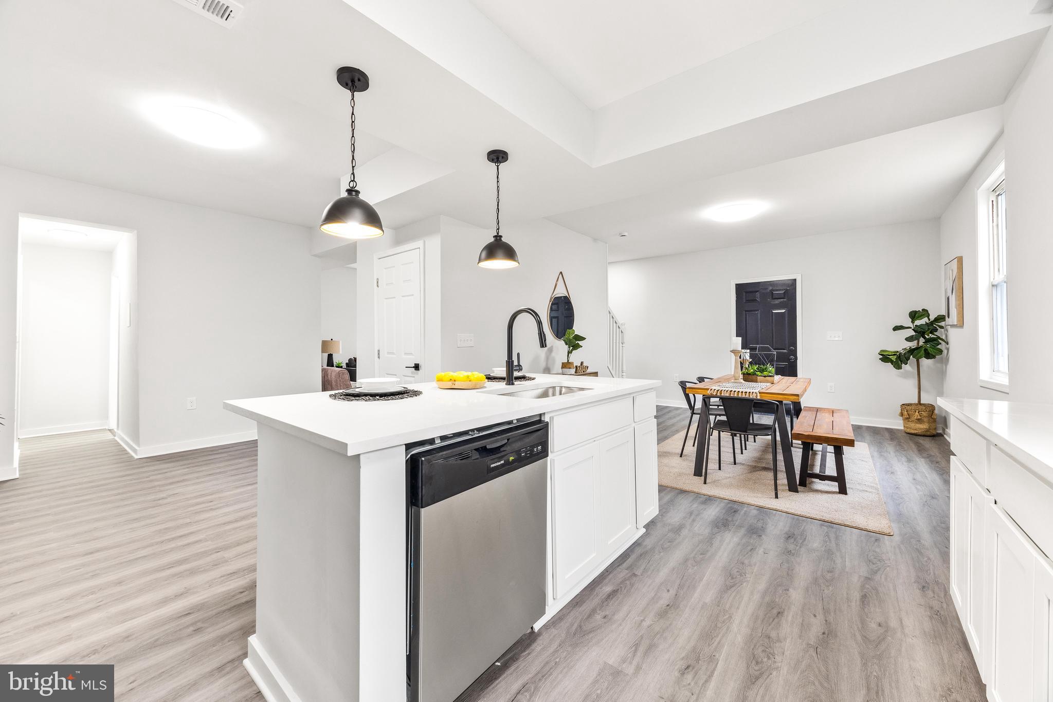 LINDEN HEIGHTS - Residential