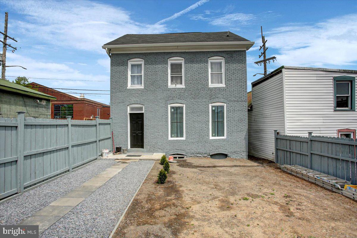 HAGERSTOWN - Residential