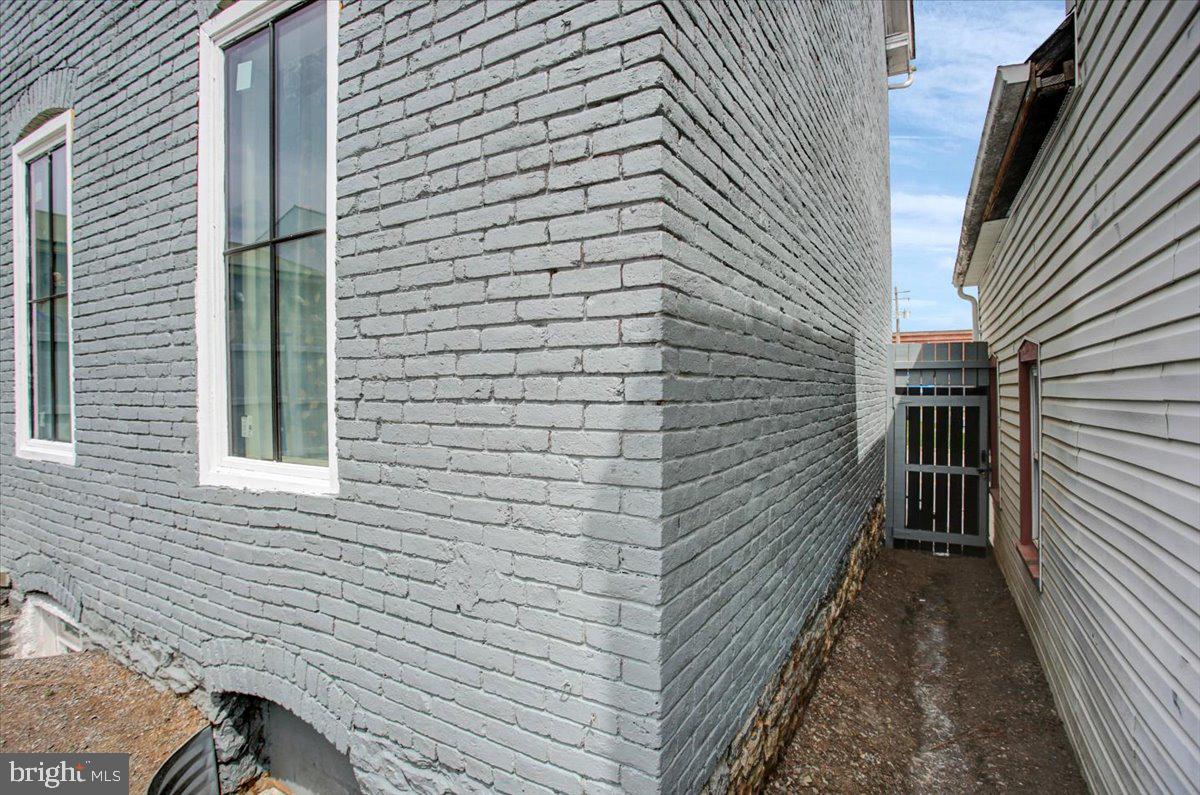 HAGERSTOWN - Residential