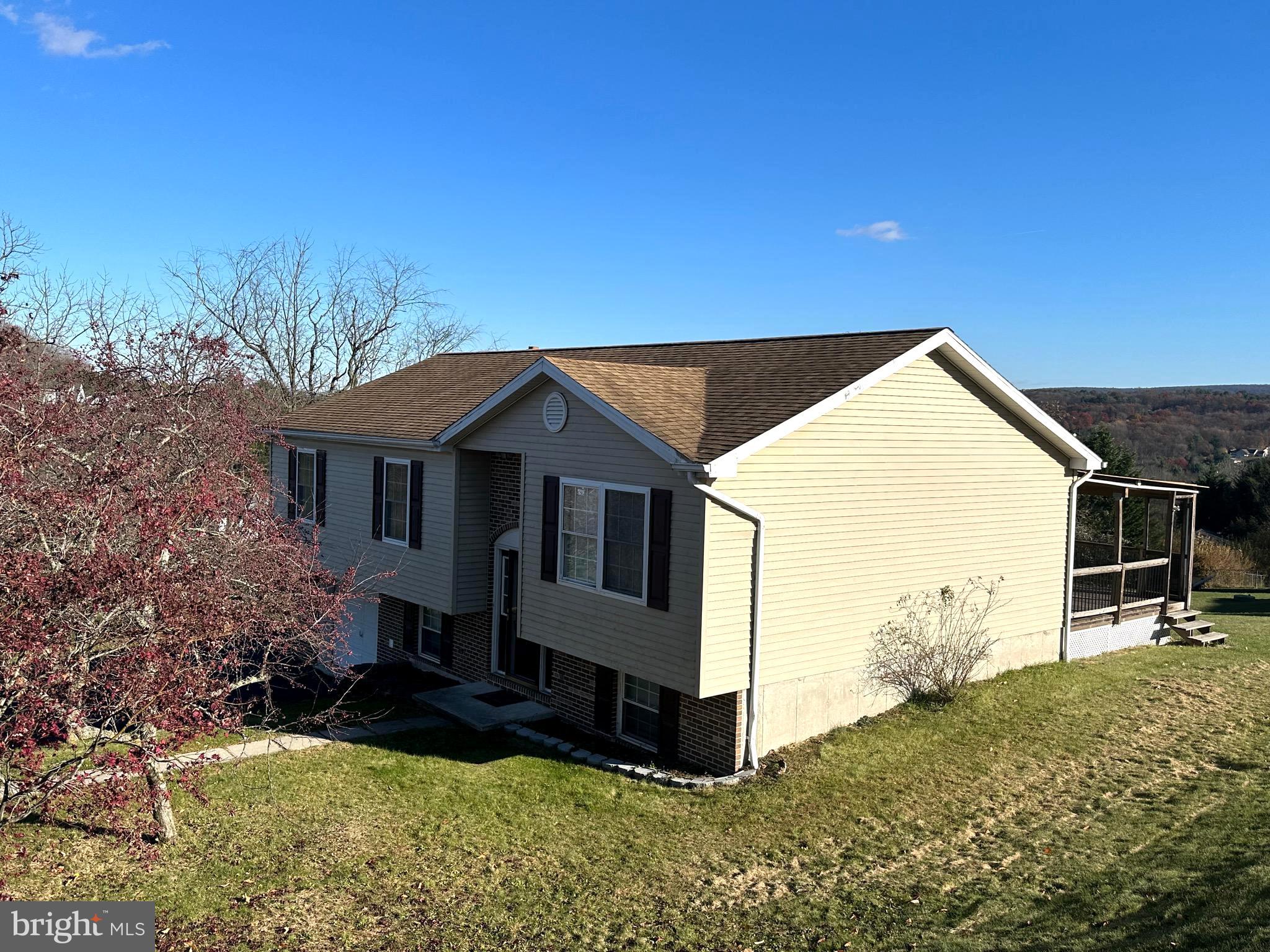 LAKE WYNONAH - Residential Lease