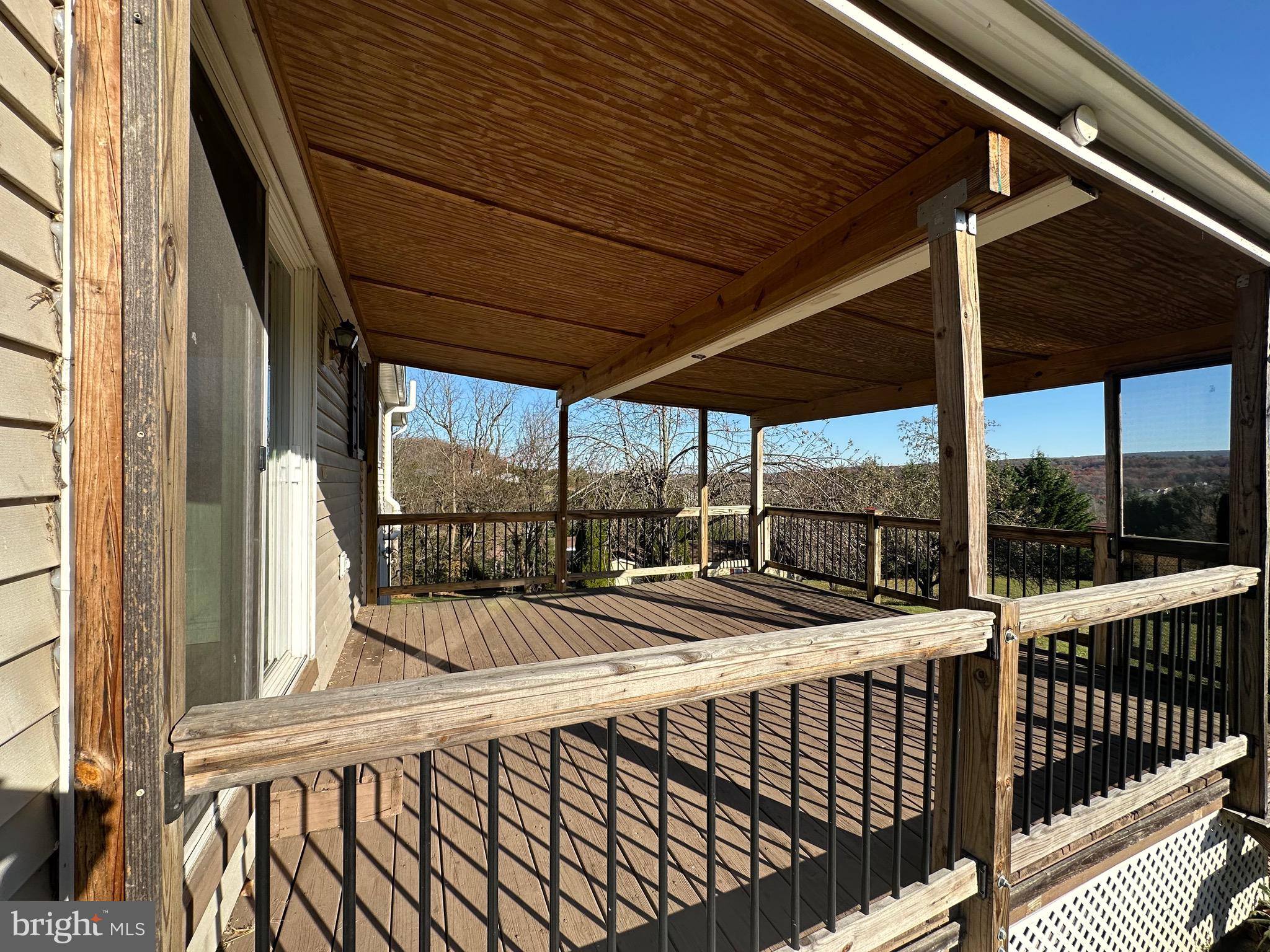 LAKE WYNONAH - Residential Lease