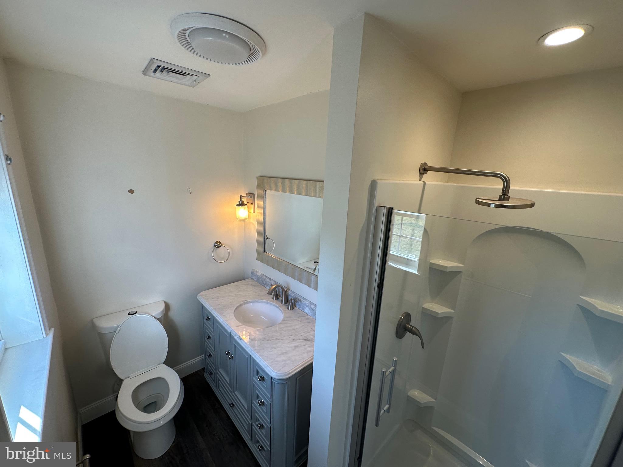 LAKE WYNONAH - Residential Lease