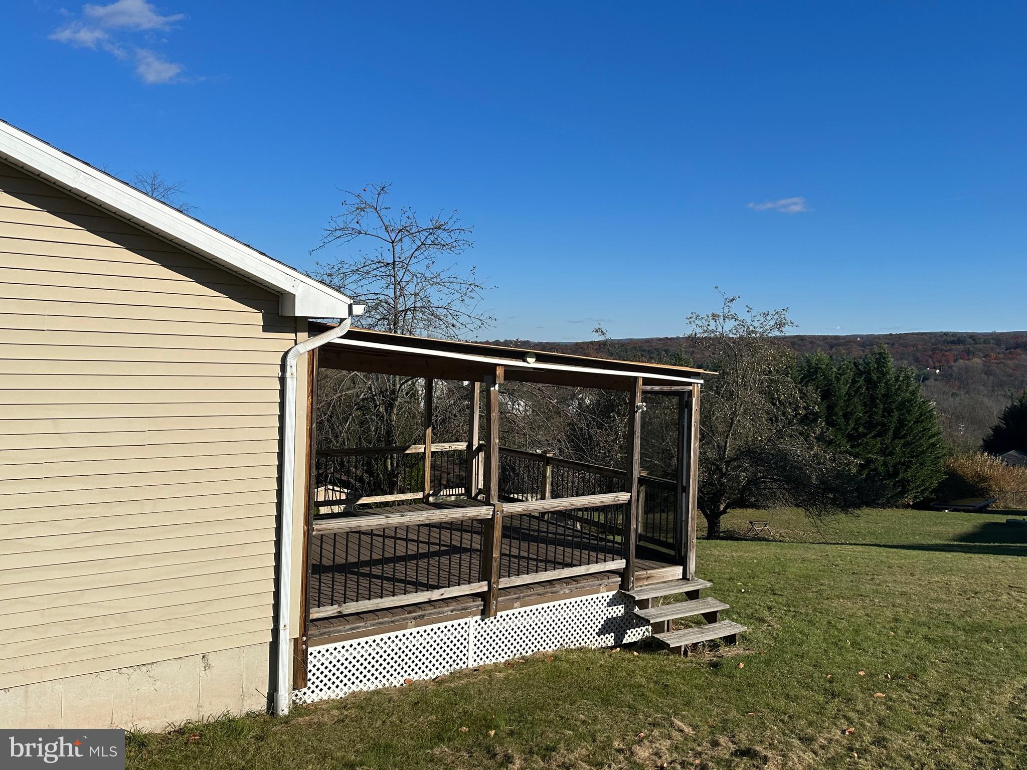 LAKE WYNONAH - Residential Lease