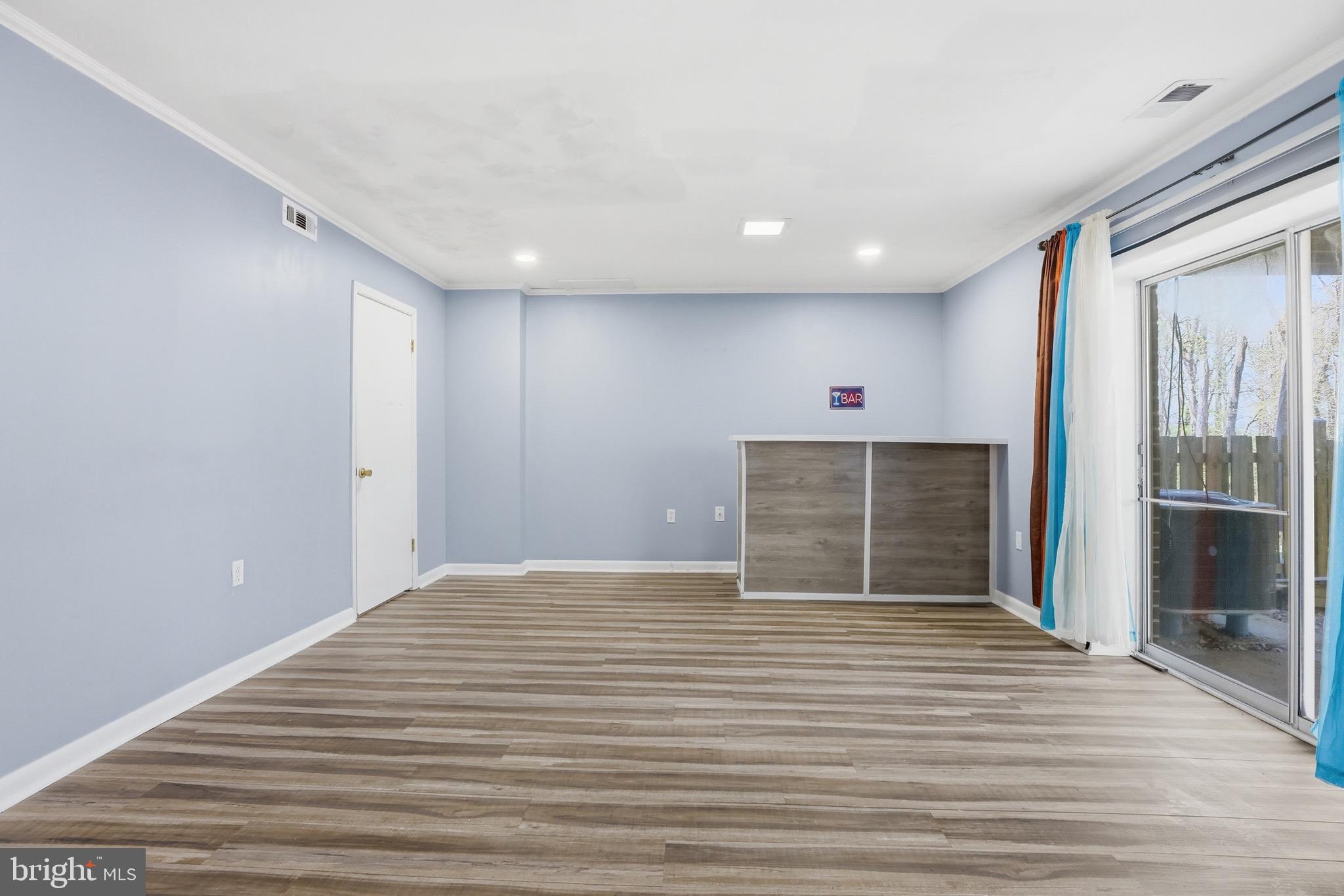 KINGS POINT - Residential