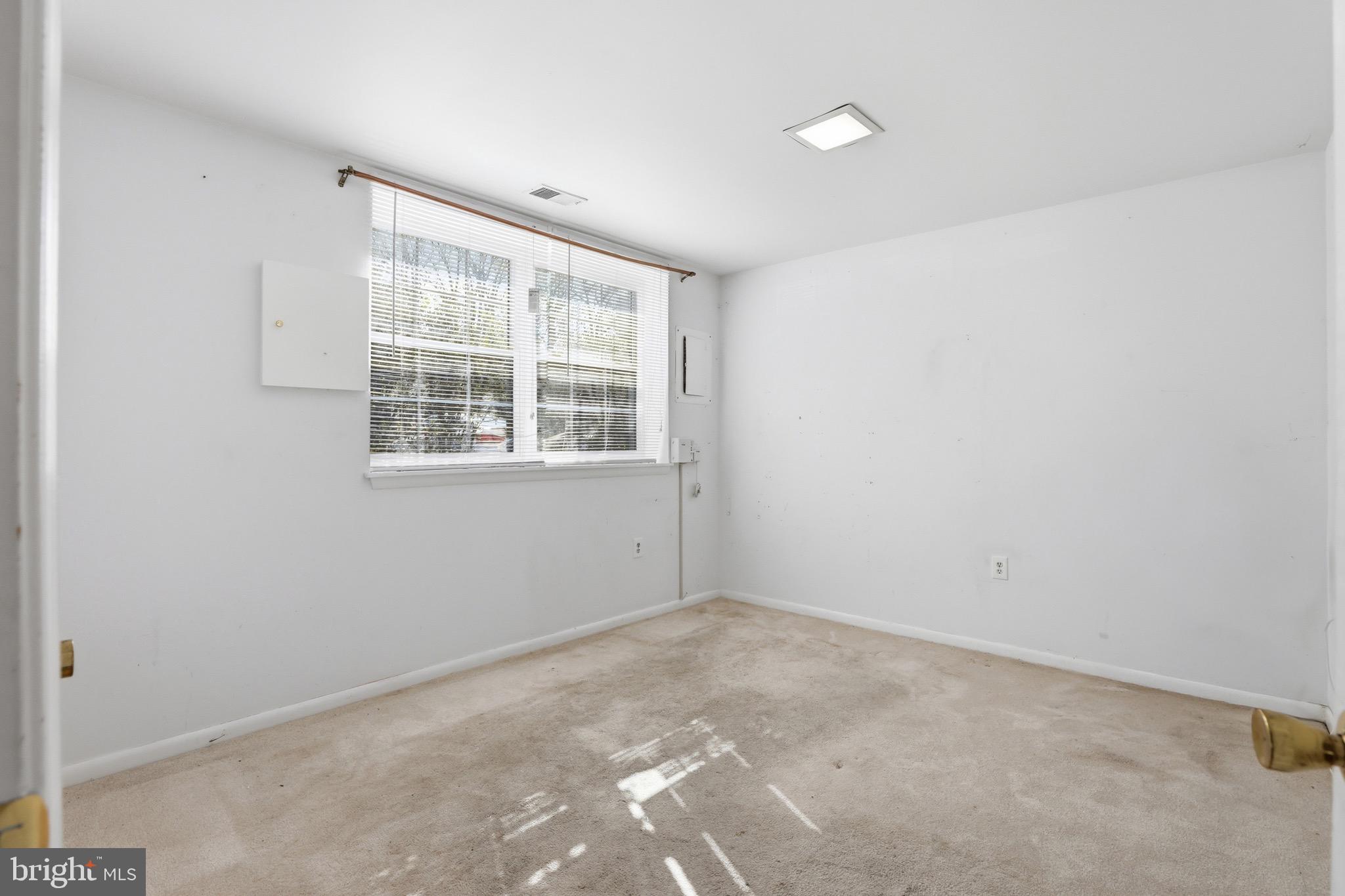 KINGS POINT - Residential