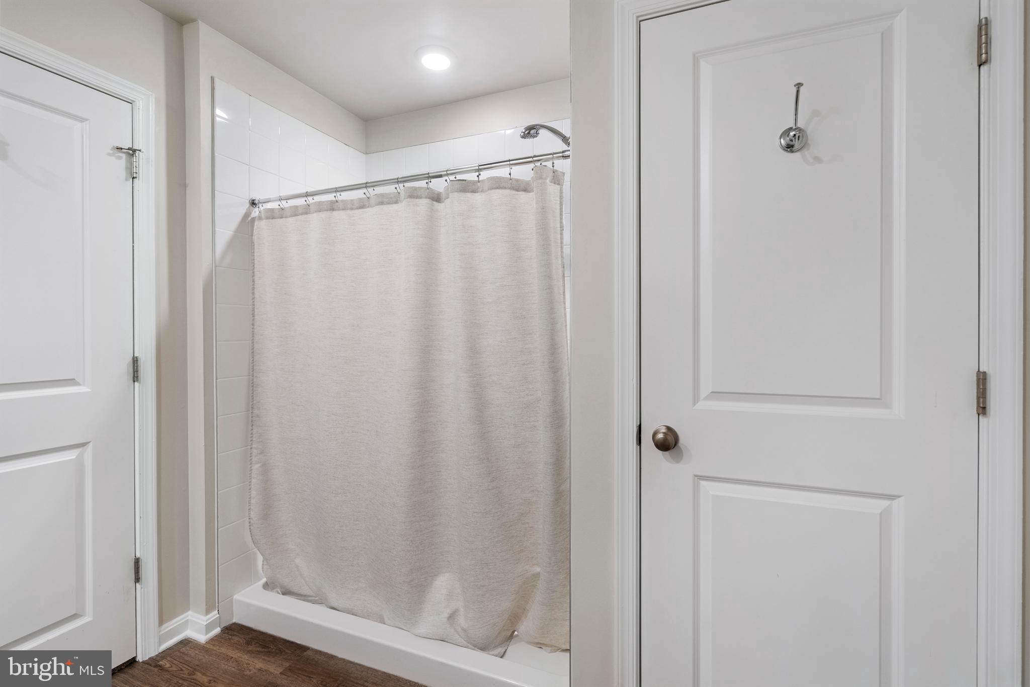 TOLLHOUSE WOODS - Residential