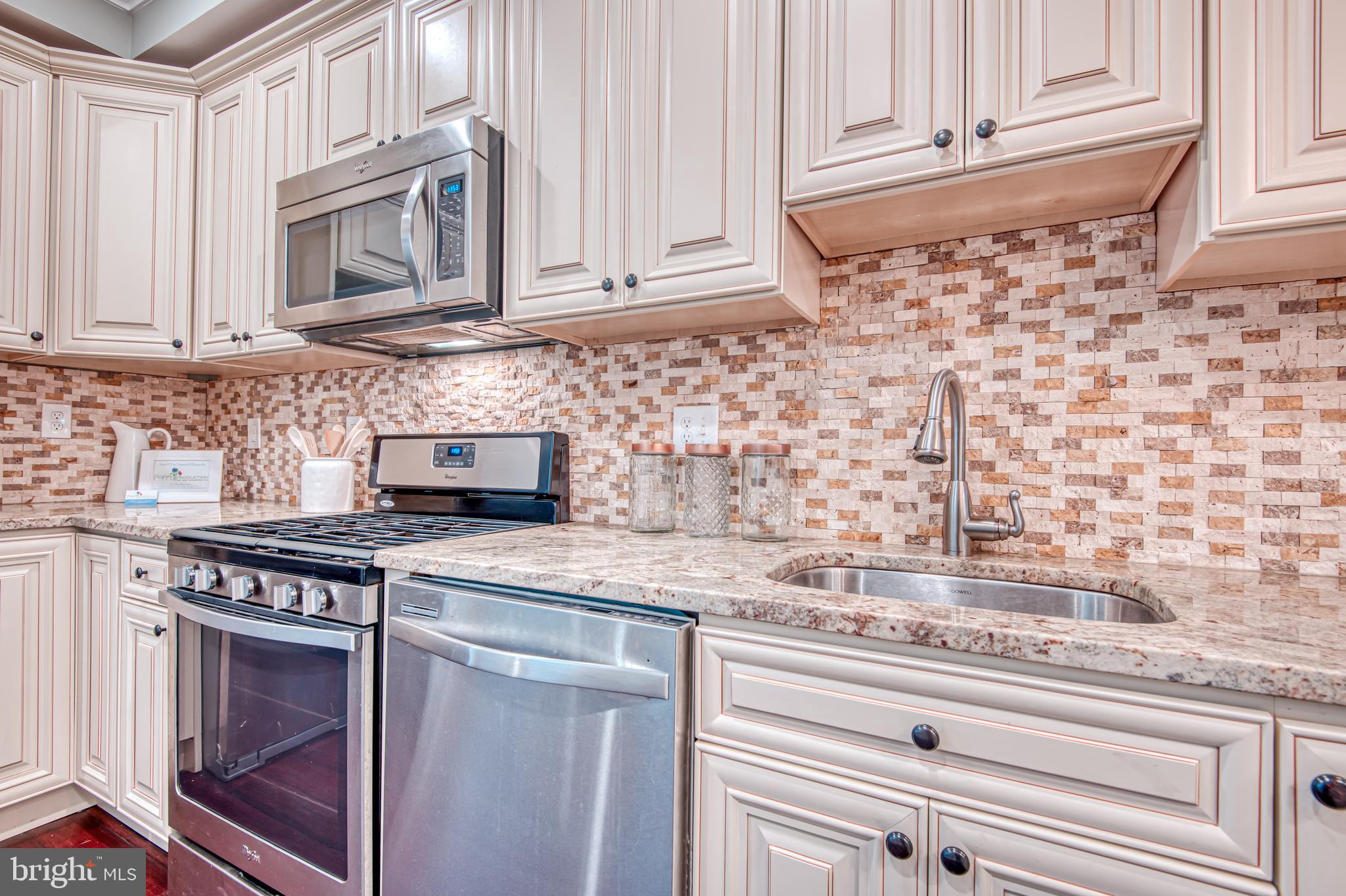 HAMPDEN HISTORIC DISTRICT - Residential