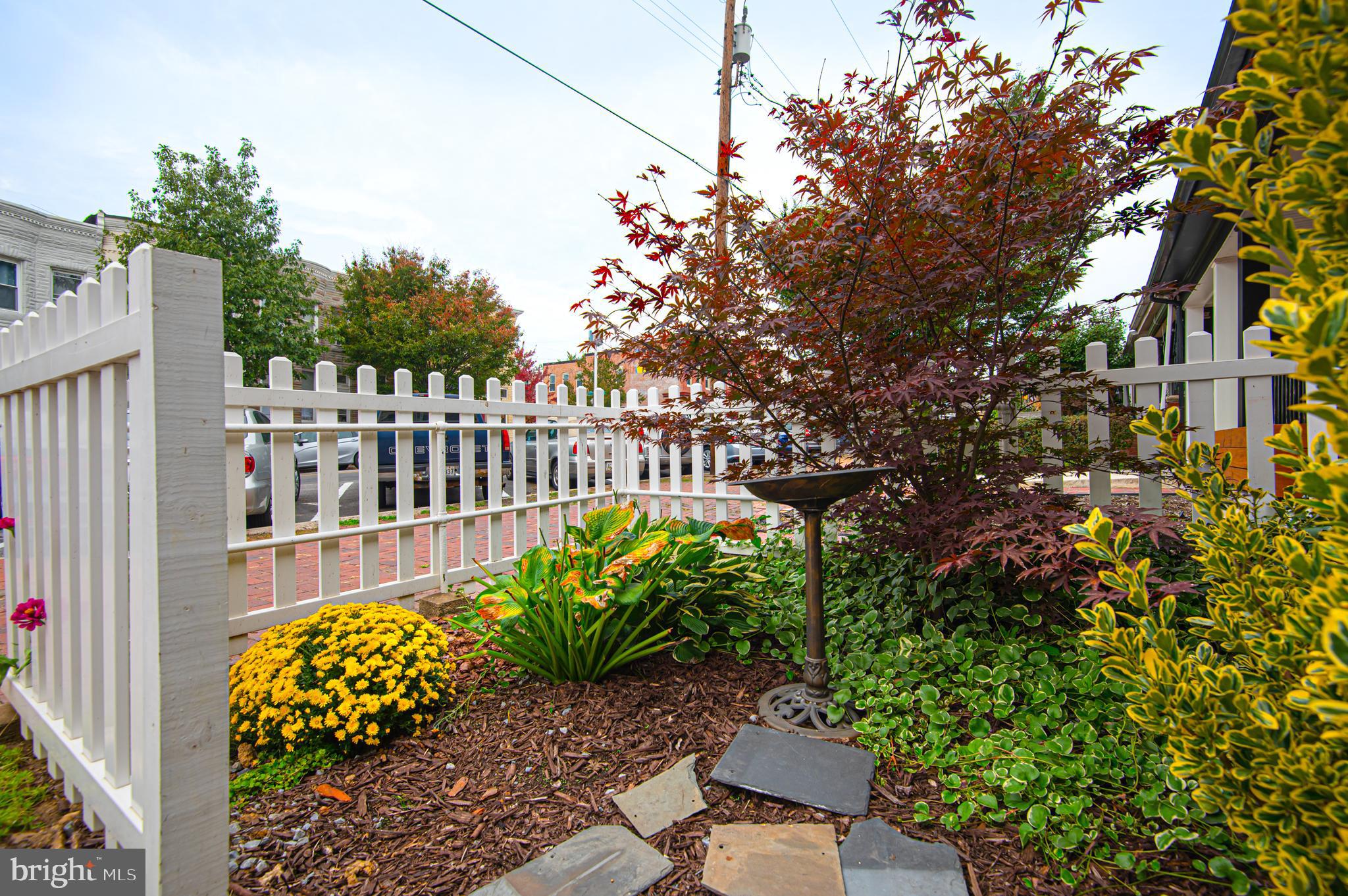 HAMPDEN HISTORIC DISTRICT - Residential