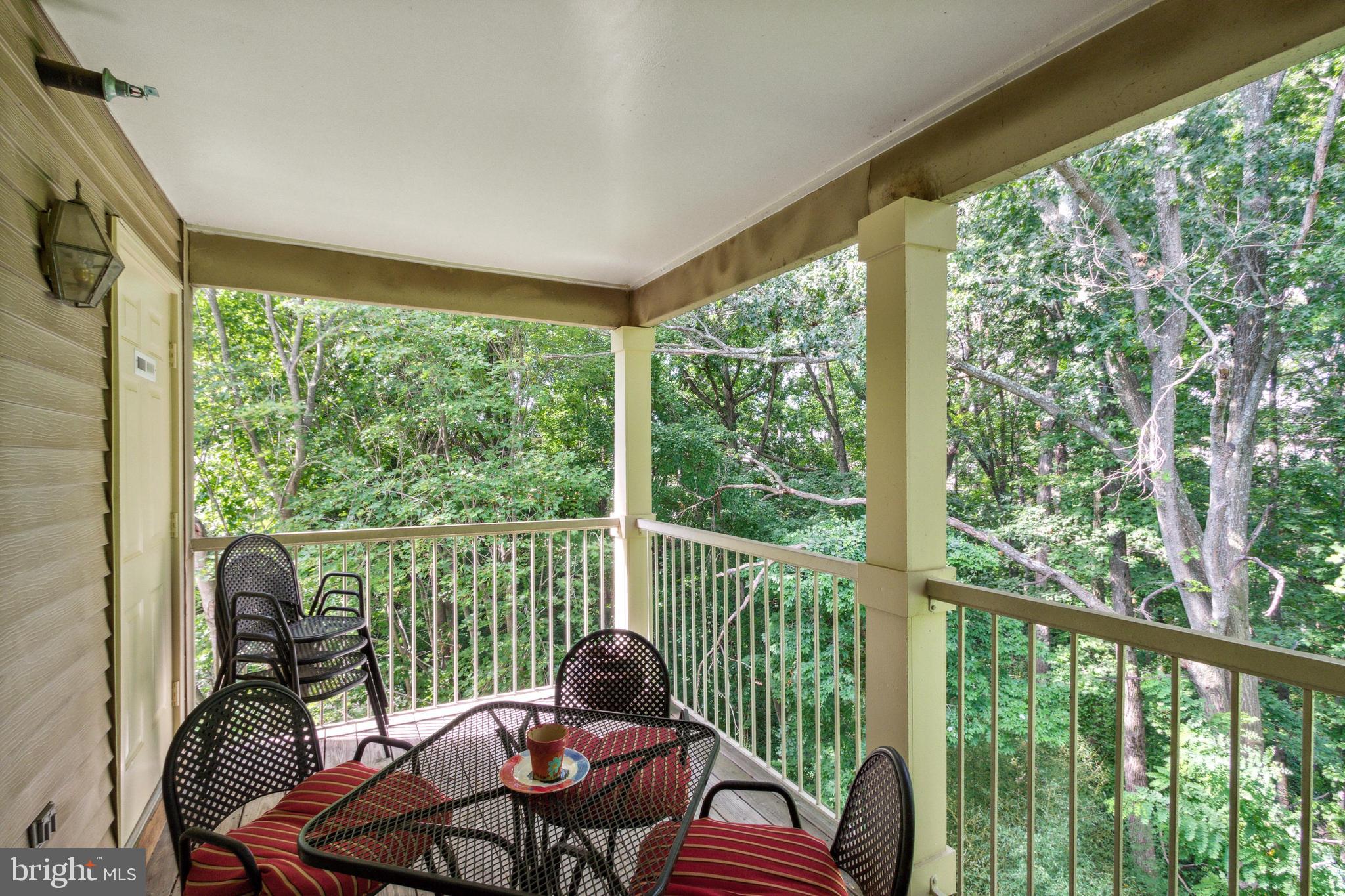 ISLAND CREEK - Residential