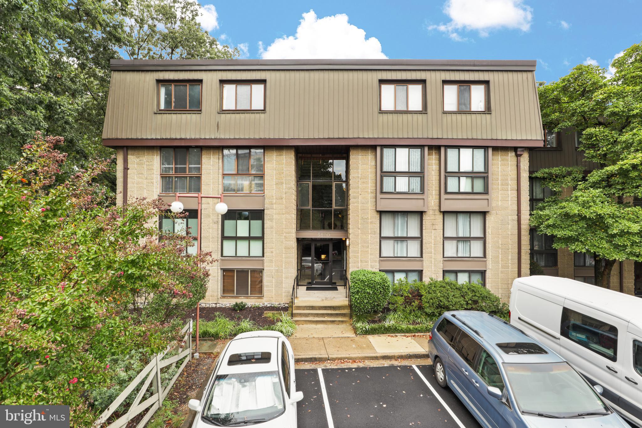 ALEXANDRIA OVERLOOK - Residential Lease