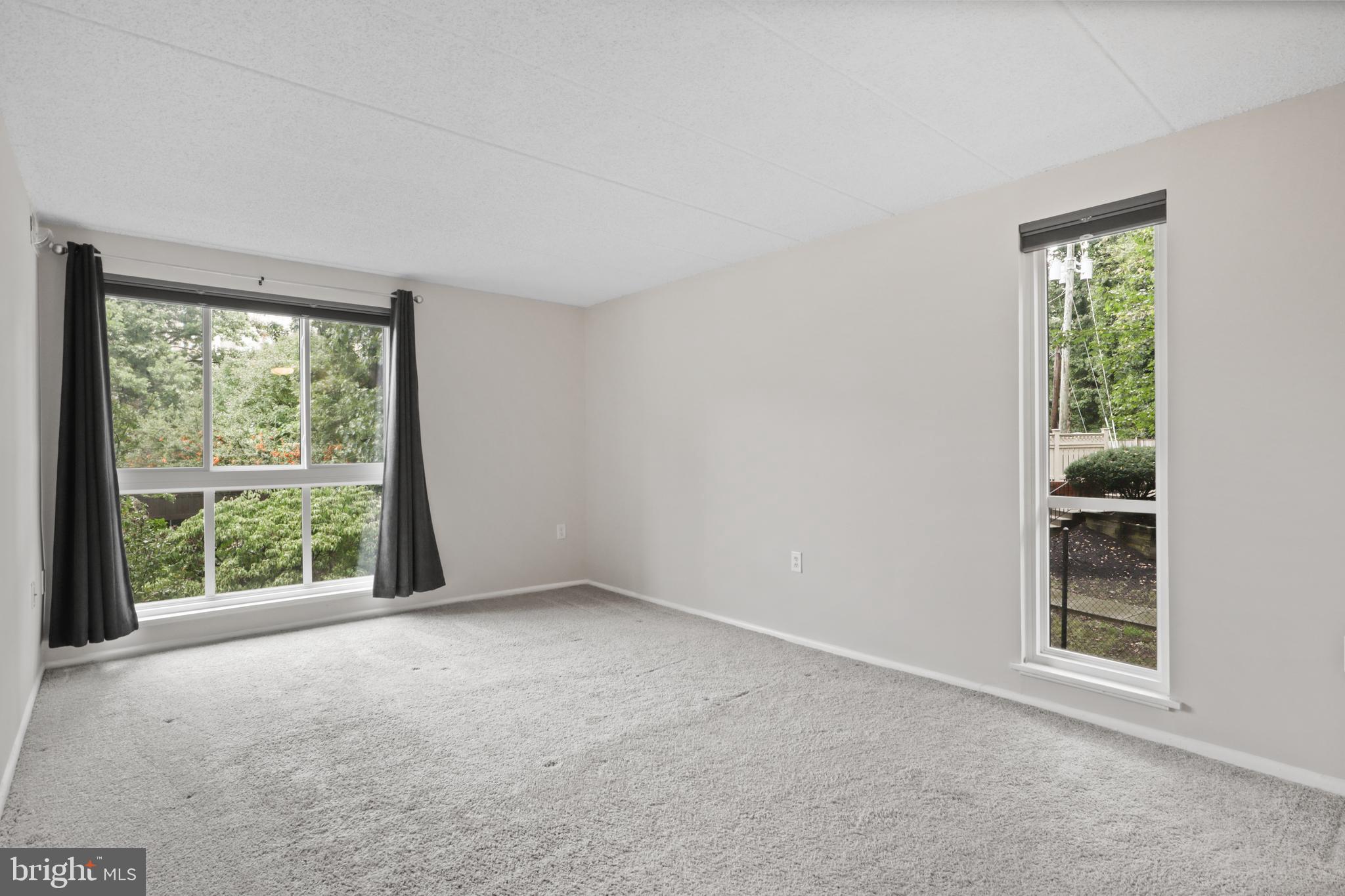 ALEXANDRIA OVERLOOK - Residential Lease