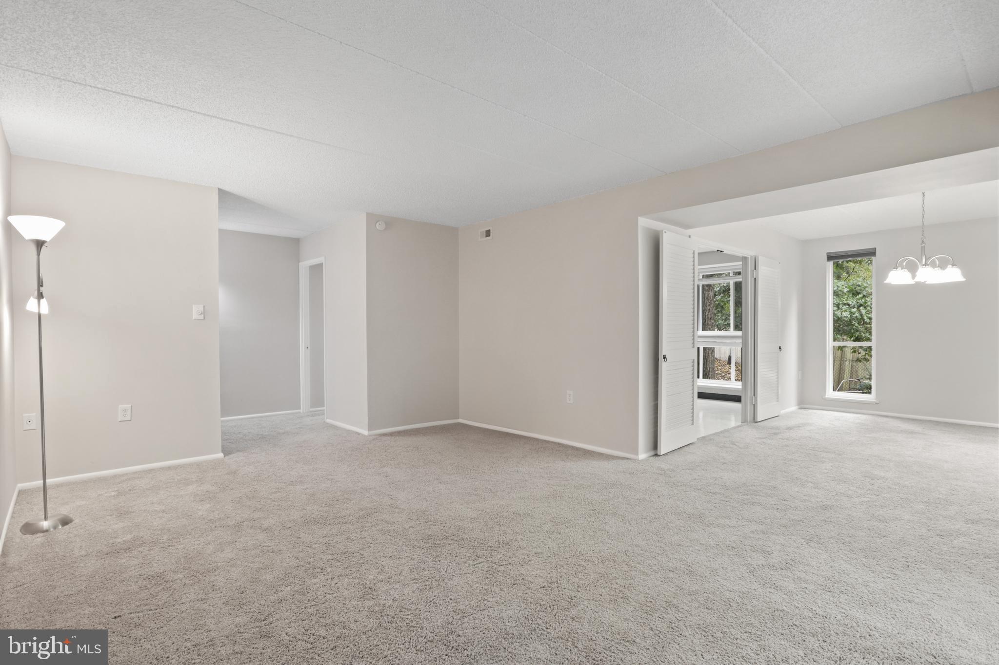 ALEXANDRIA OVERLOOK - Residential Lease