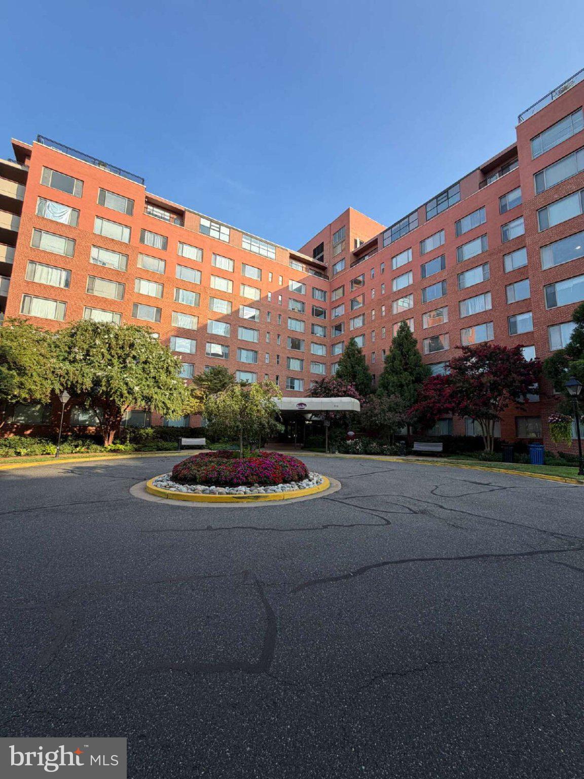 1111 N ARLINGTON BOULEVARD 536