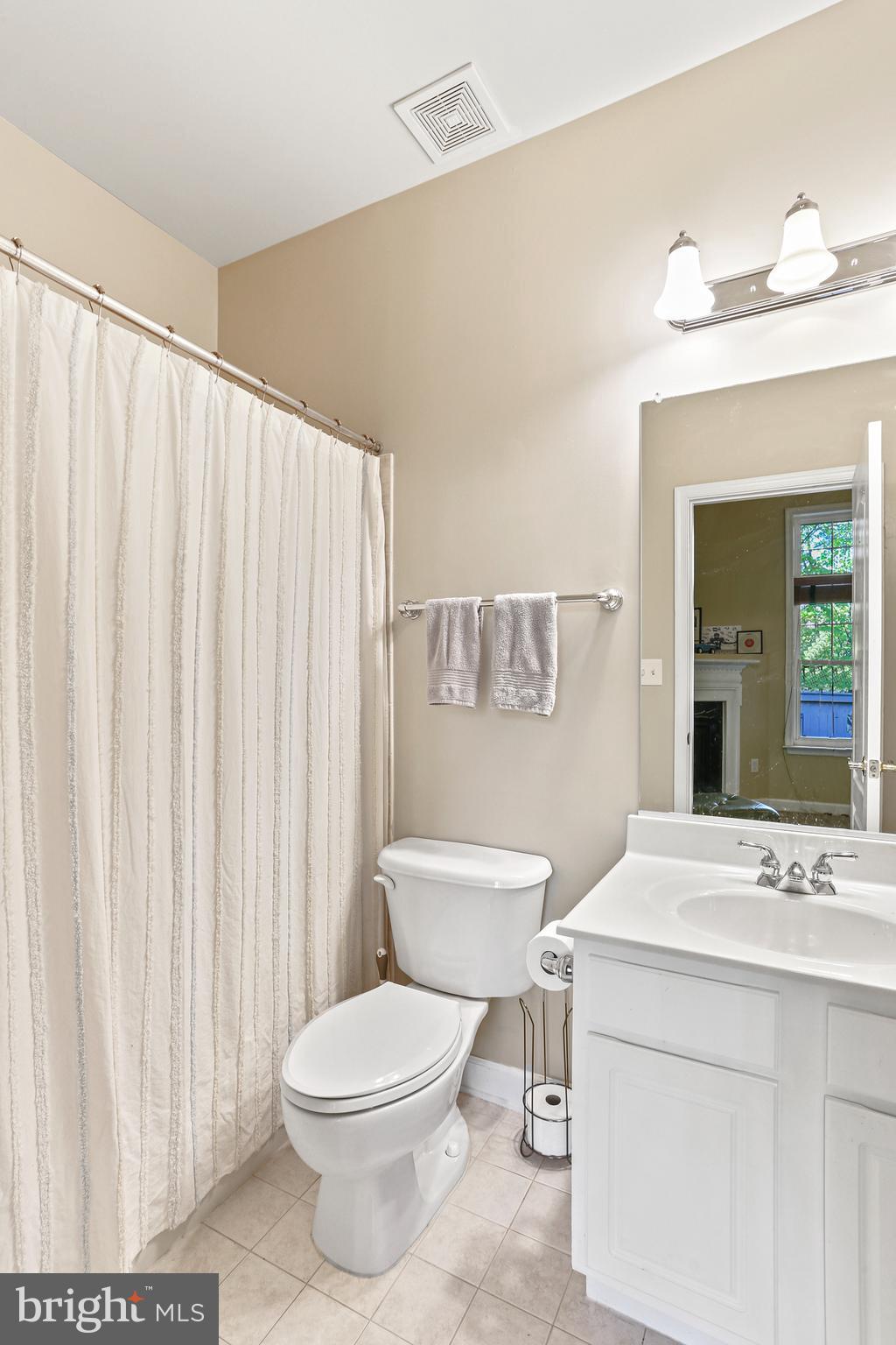 SOUTH RIVER COLONY - Residential