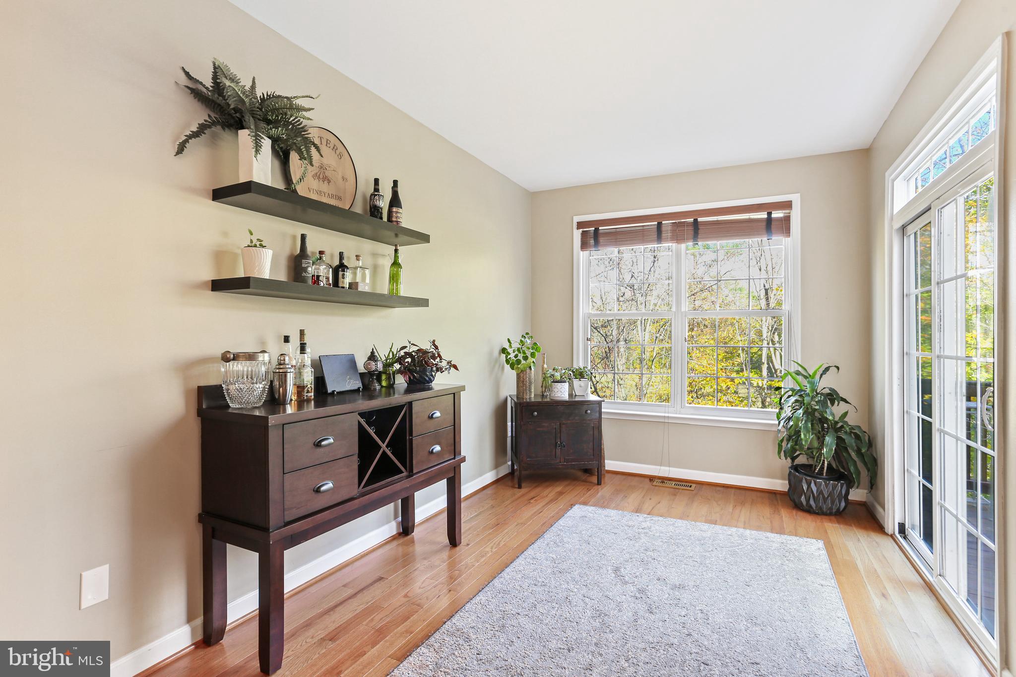 SOUTH RIVER COLONY - Residential