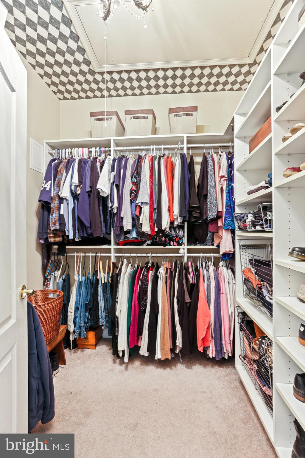 SOUTH RIVER COLONY - Residential