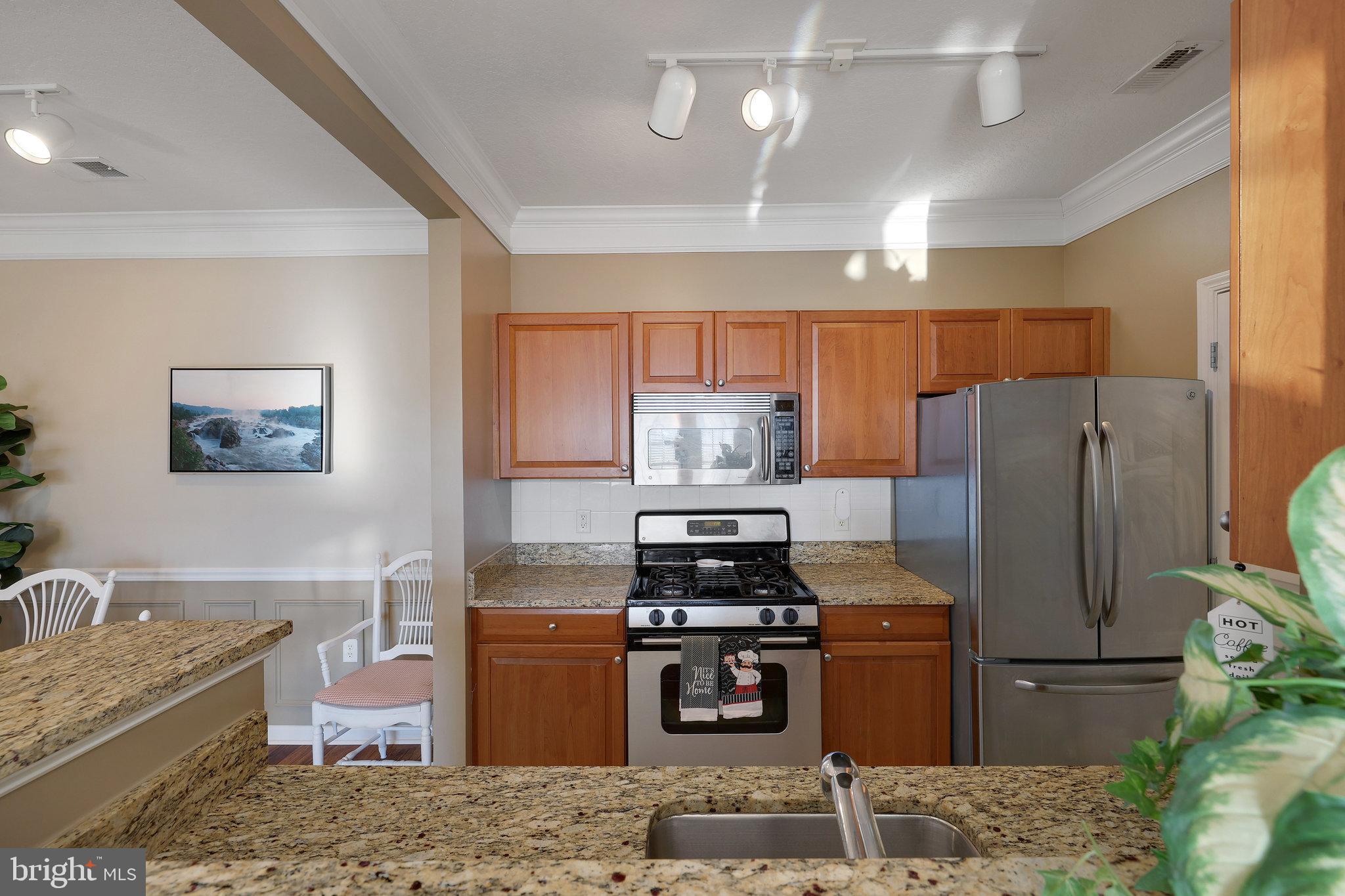 WESTCHESTER AT STRATFORD - Residential Lease