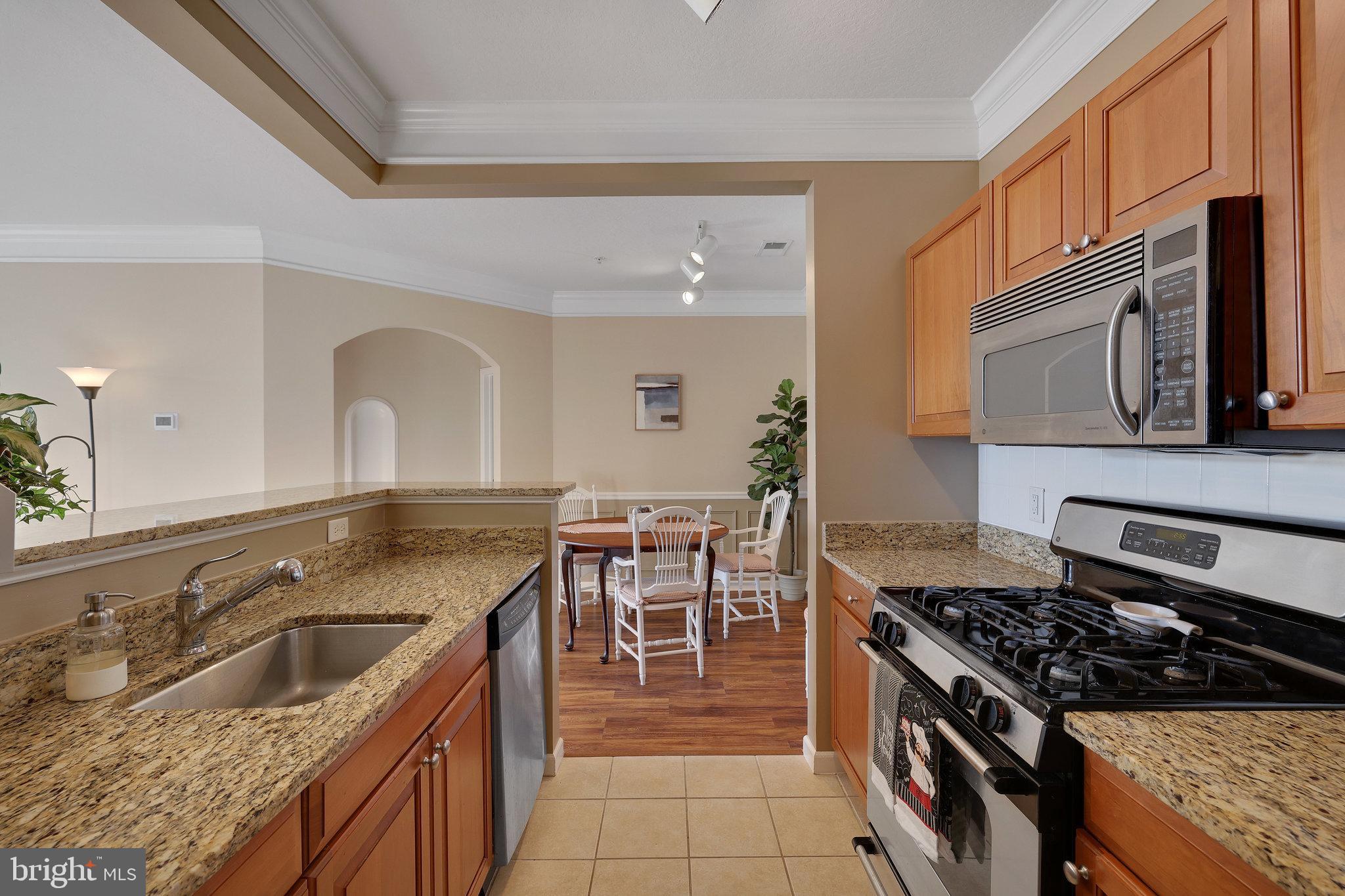 WESTCHESTER AT STRATFORD - Residential Lease