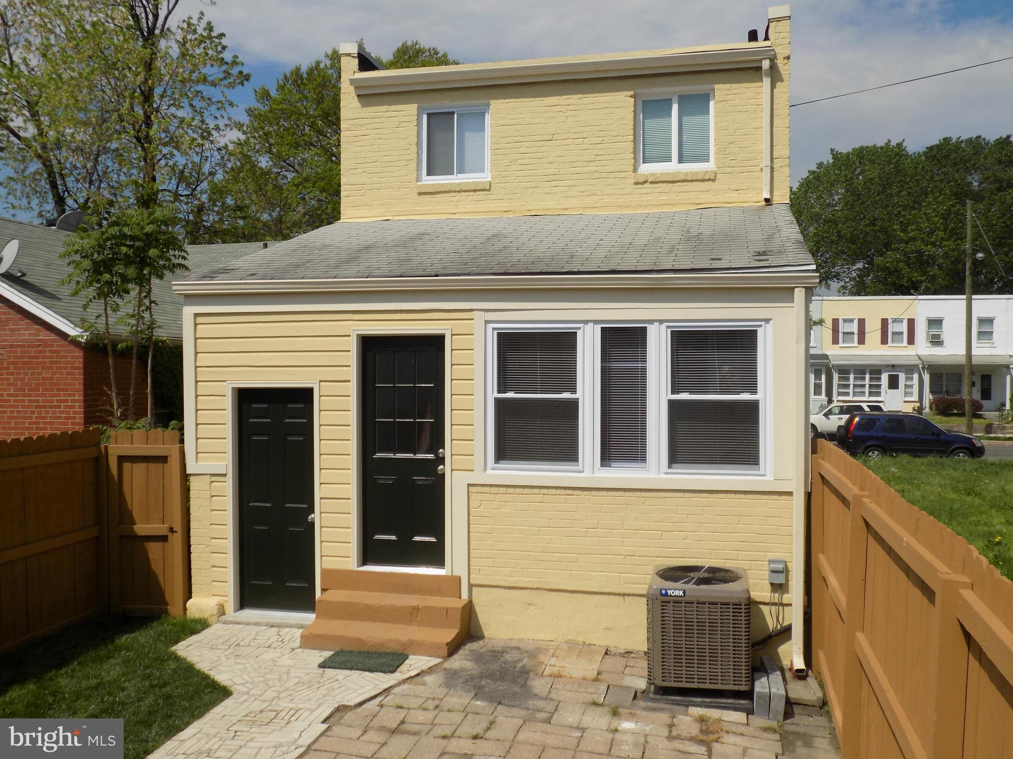 PARKER GRAY - Residential