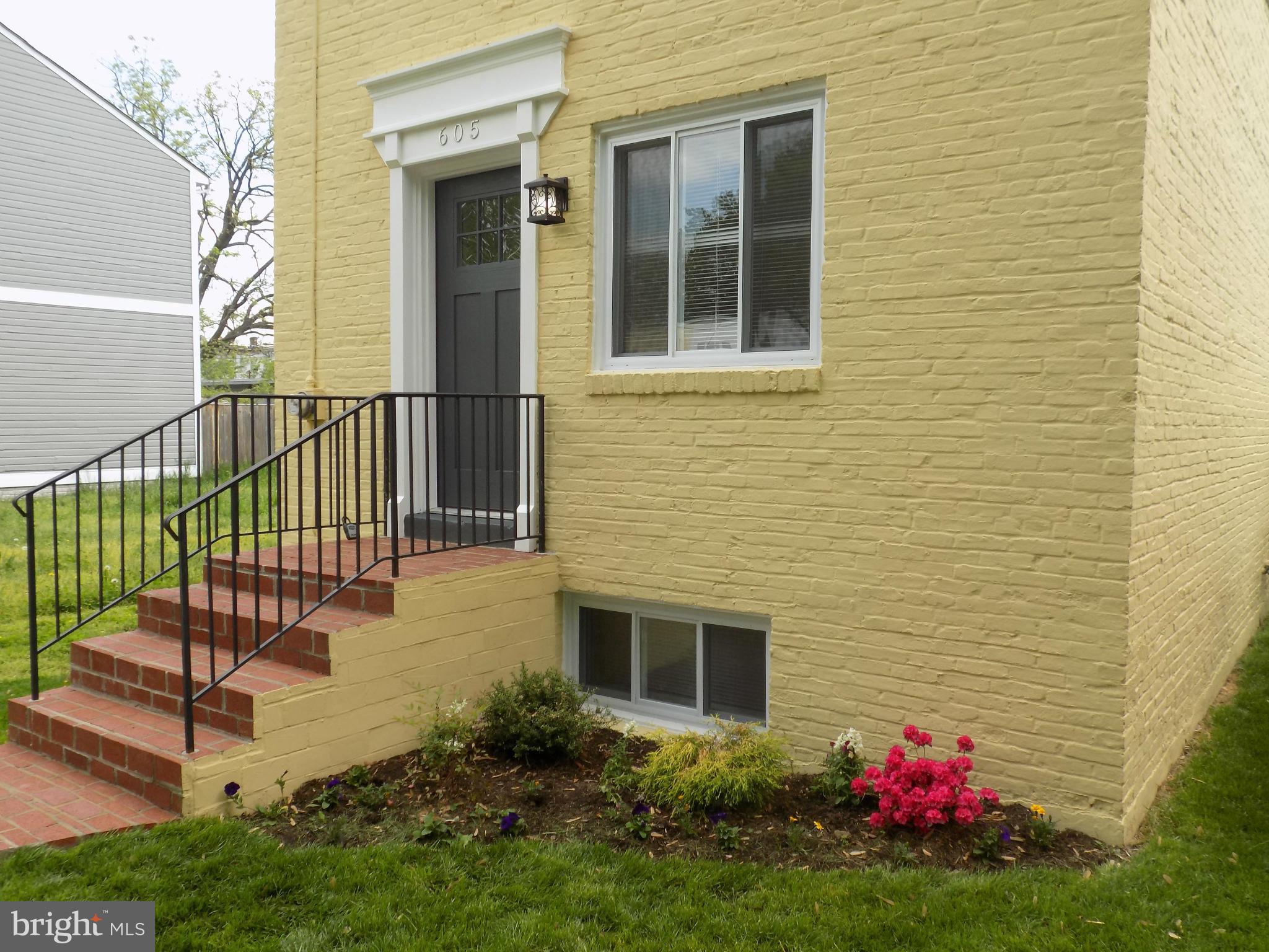 PARKER GRAY - Residential