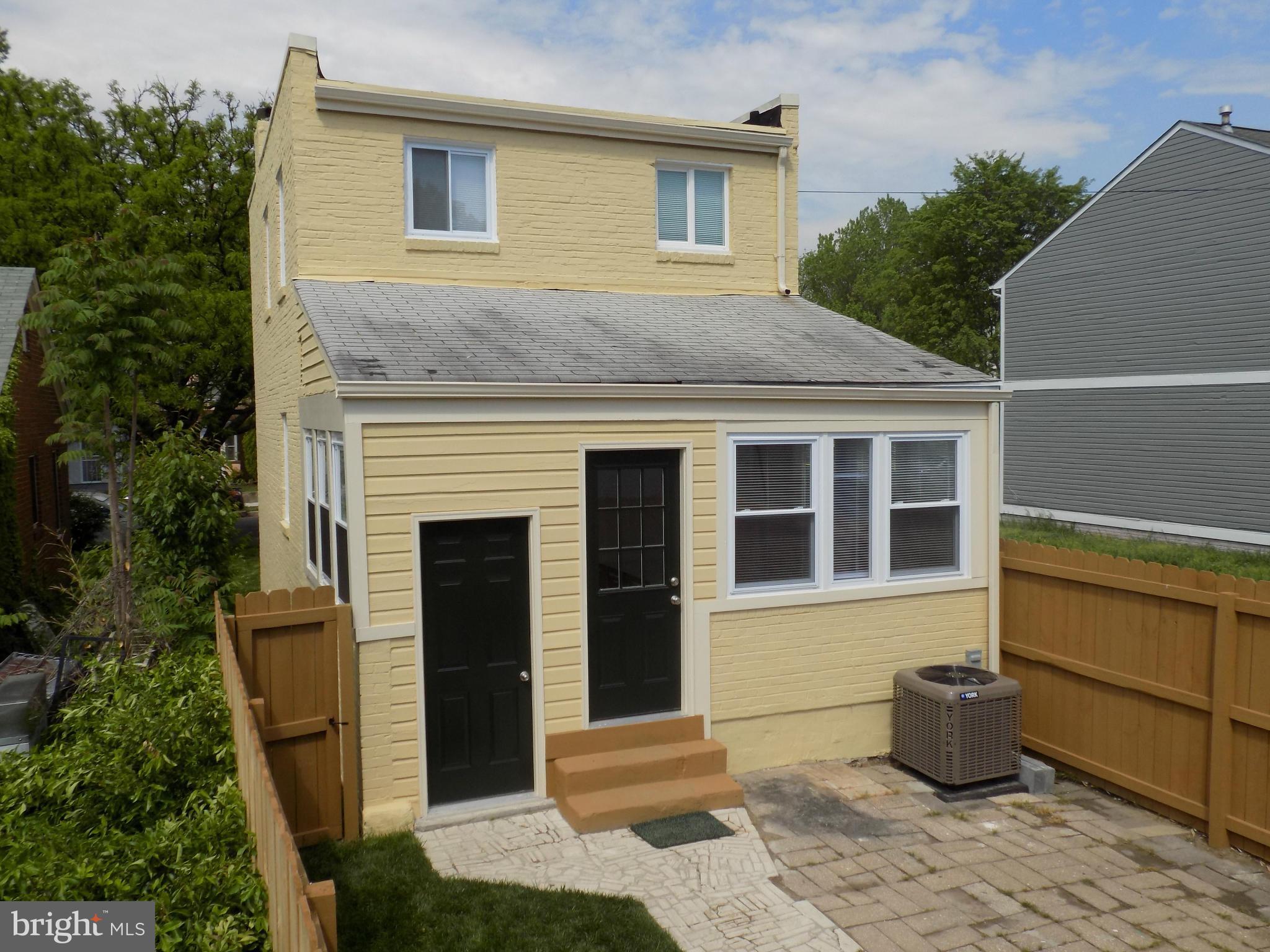 PARKER GRAY - Residential