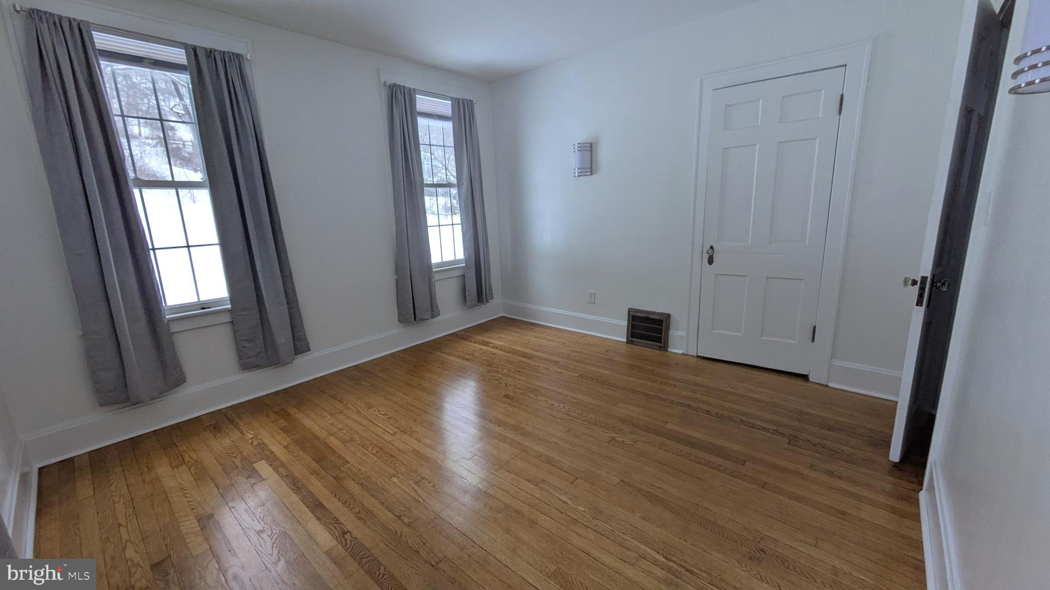 BOWLING GREEN - Residential