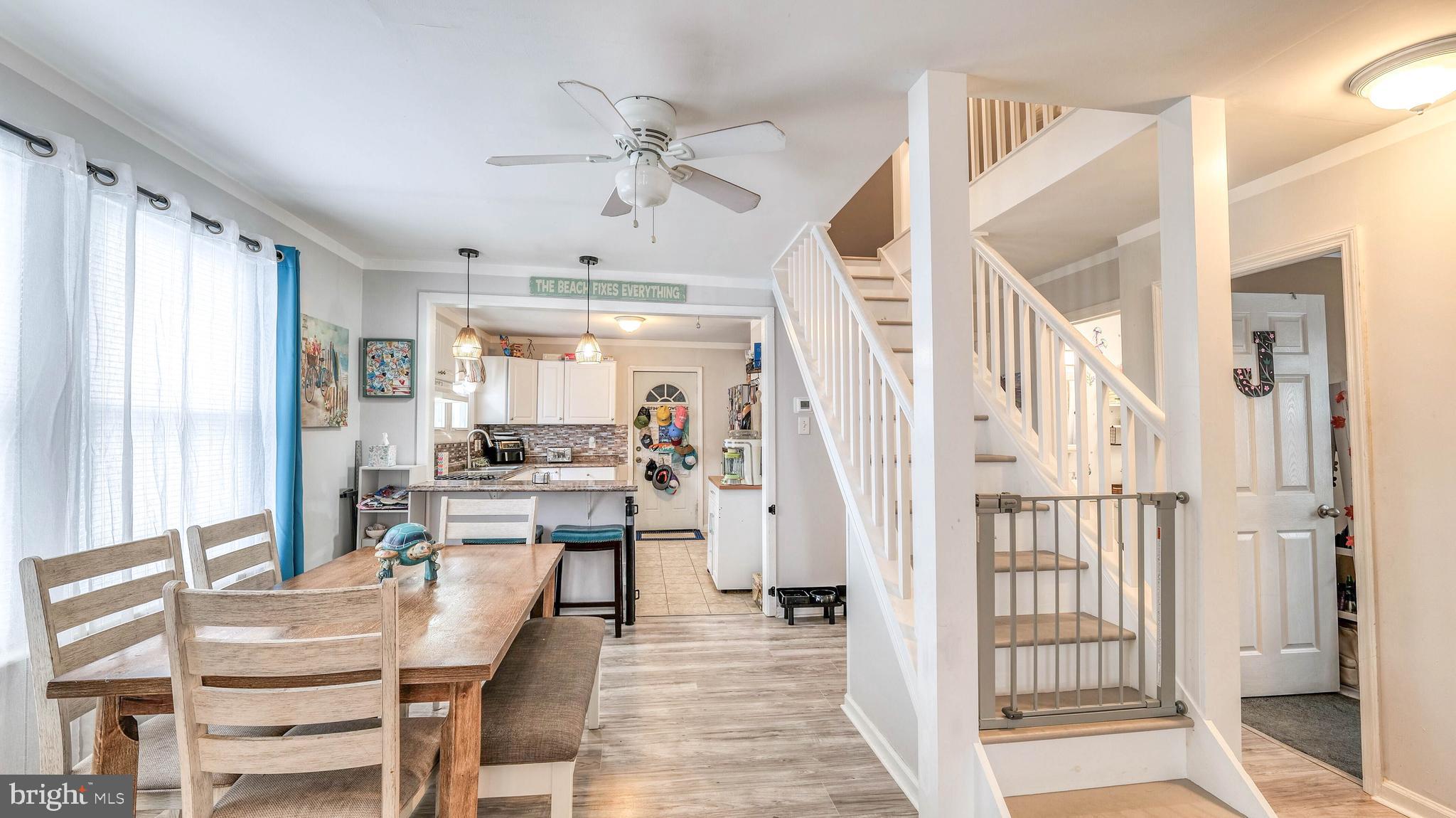 200 N SACRAMENTO AVENUE