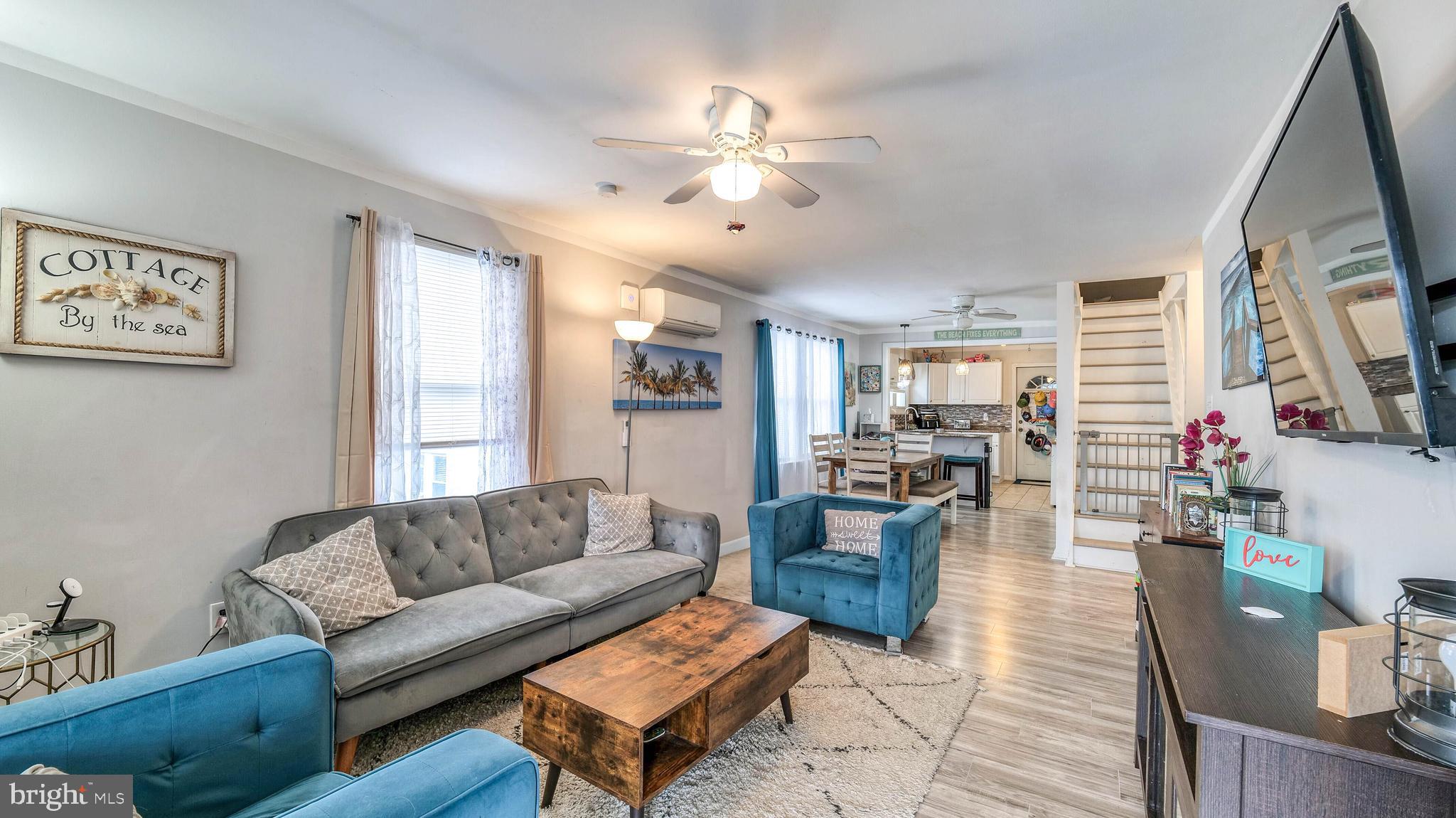 200 N SACRAMENTO AVENUE