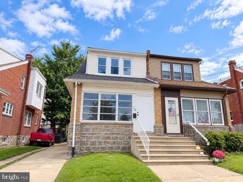 Townhouse For Sale - 7476 Oxford Avenue<br/> PHILADELPHIA, PA 19111
