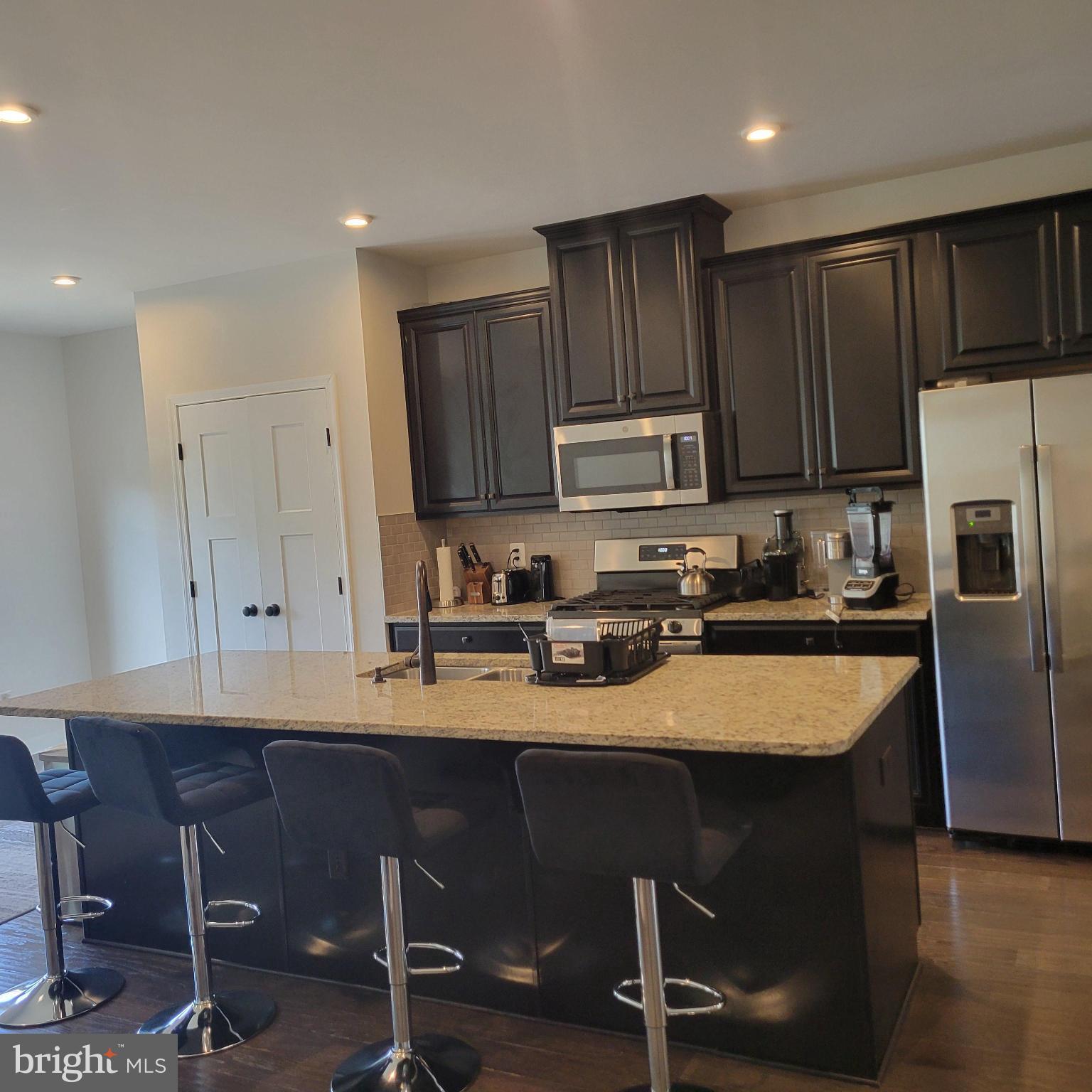 POTOMAC SHORES - Residential