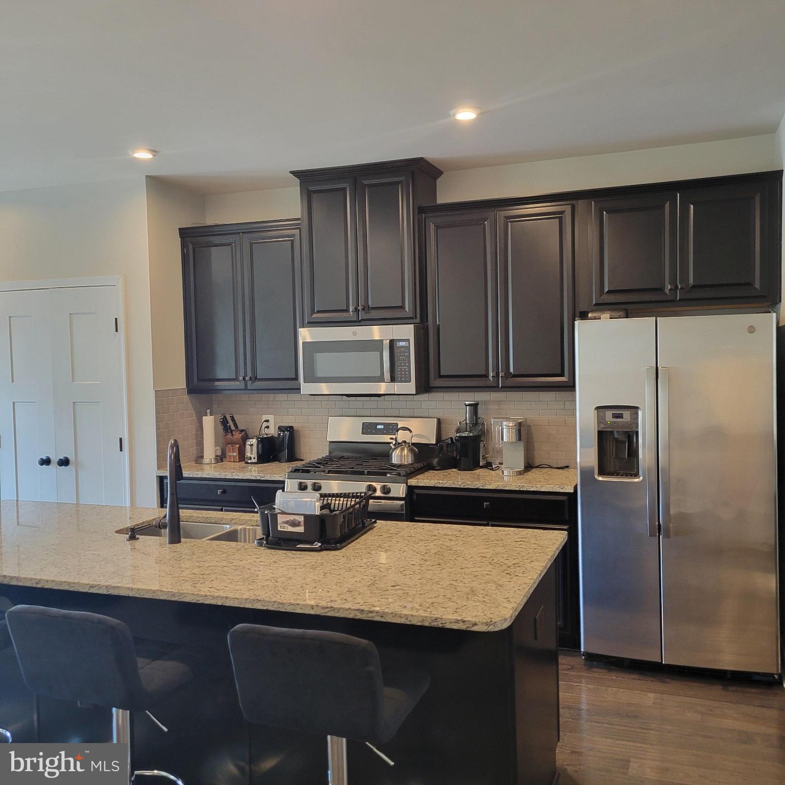 POTOMAC SHORES - Residential