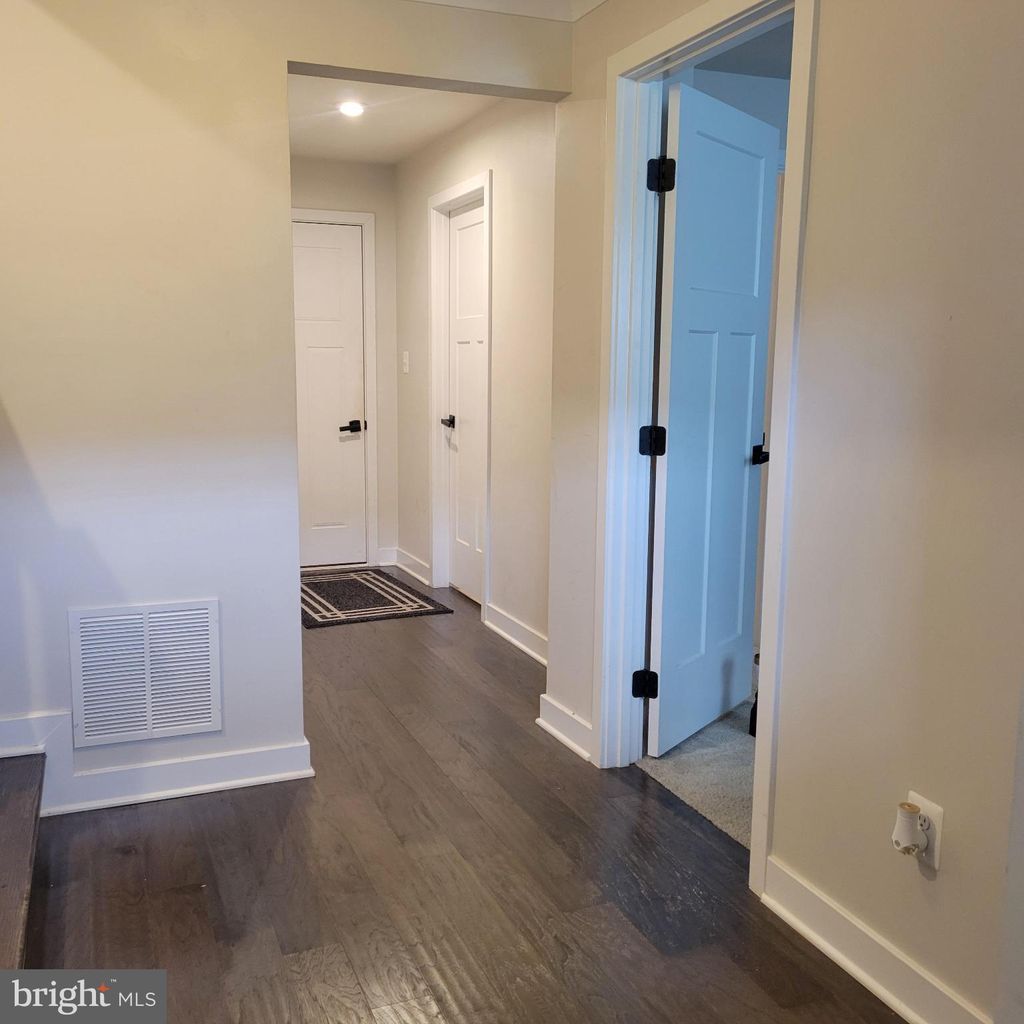 Photo of 18109 Red Cedar Road, DUMFRIES, VA 22026 (MLS # VAPW2110408)