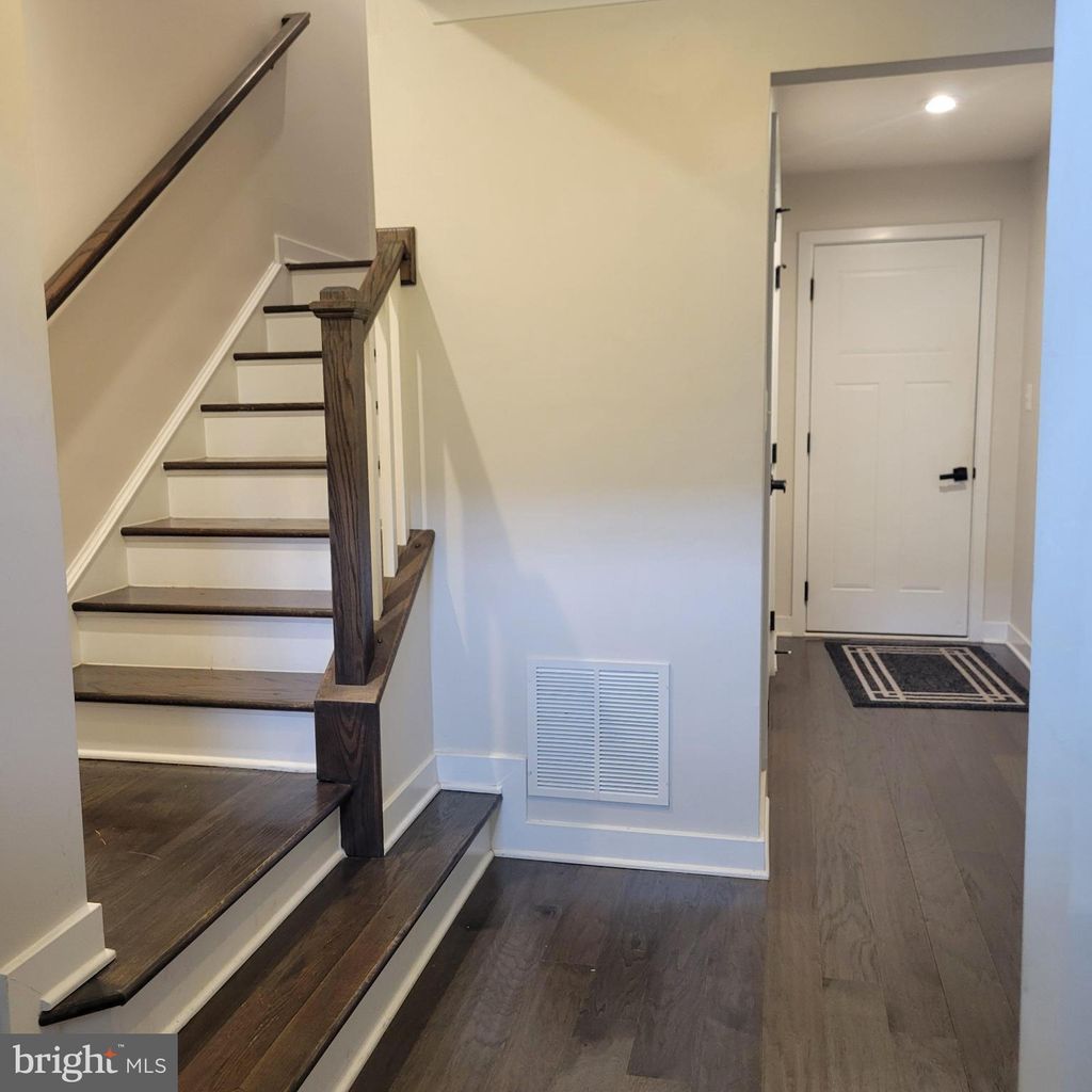 Photo of 18109 Red Cedar Road, DUMFRIES, VA 22026 (MLS # VAPW2110408)