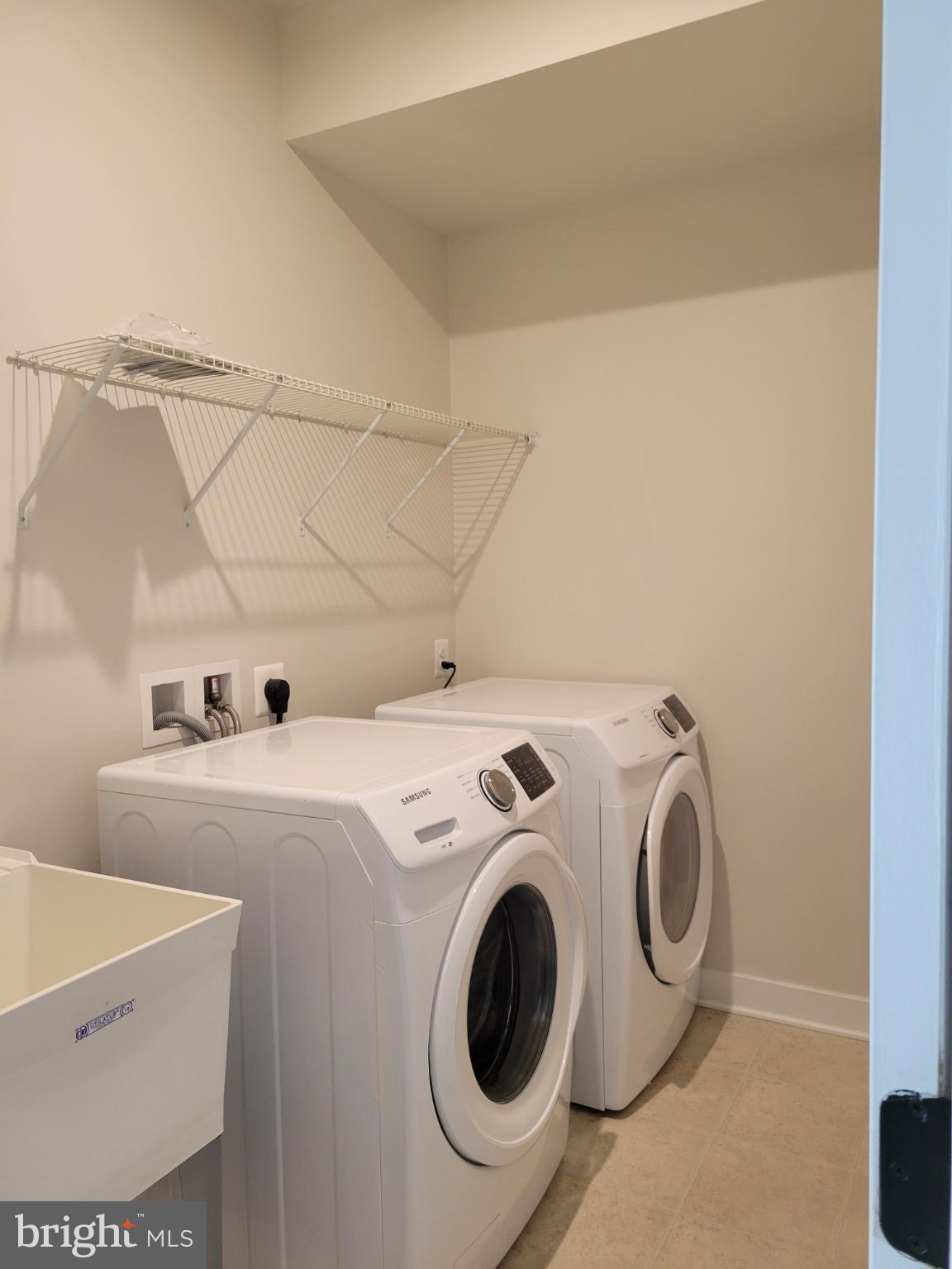 POTOMAC SHORES - Residential