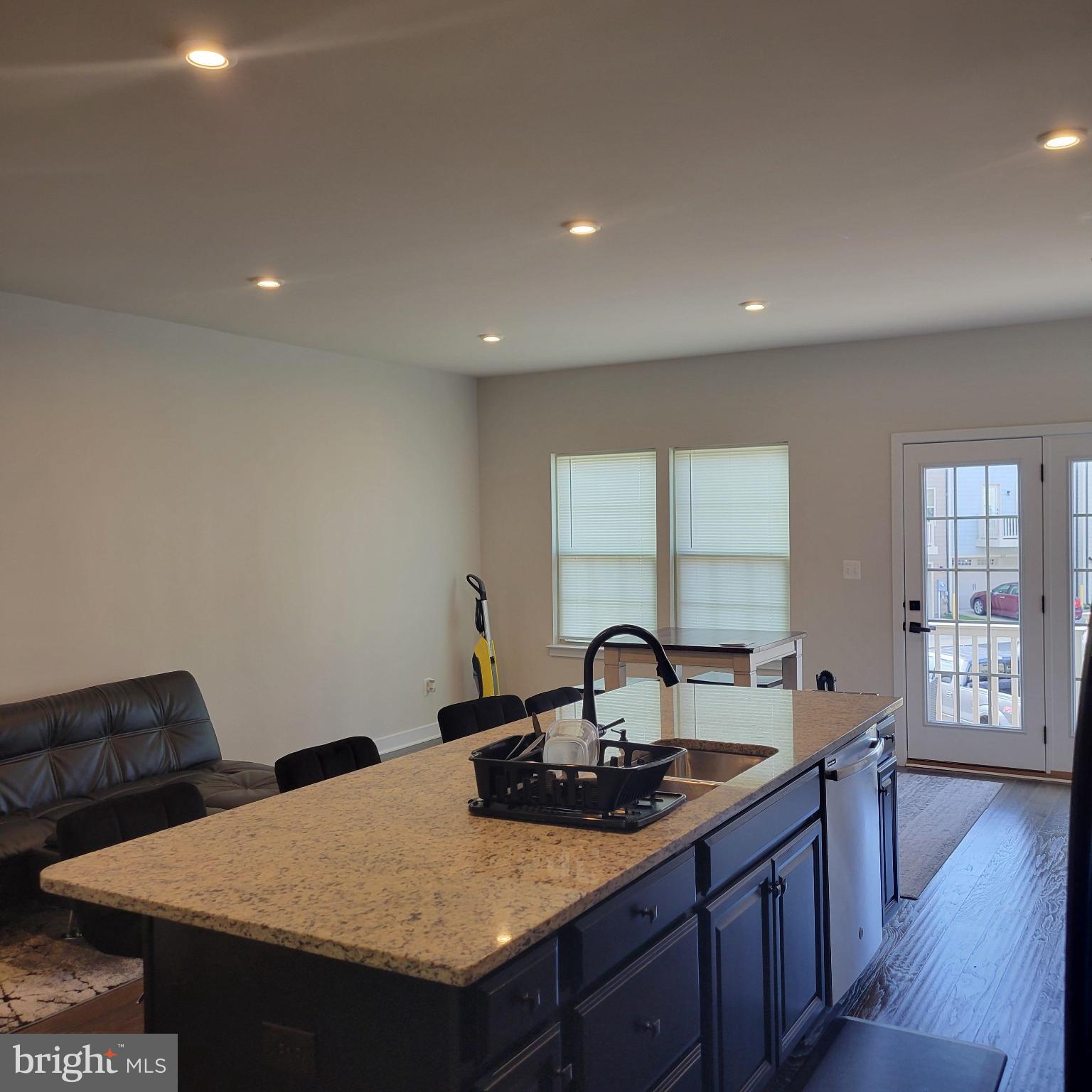 POTOMAC SHORES - Residential