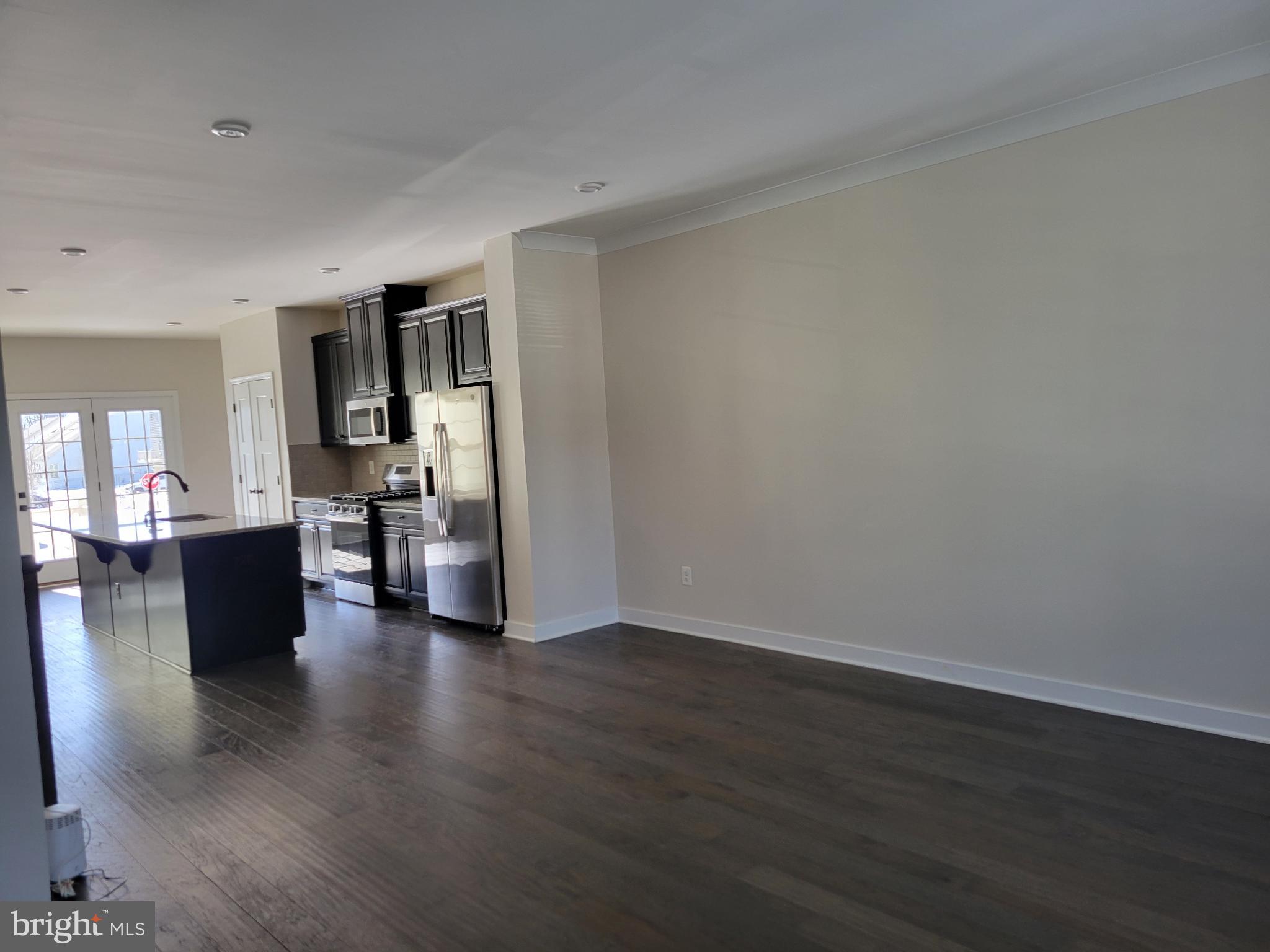 POTOMAC SHORES - Residential