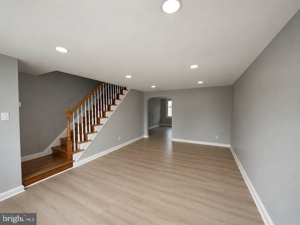 Photo of 1123 Tremont Drive, GLENOLDEN, PA 19036 (MLS # PADE2123308)
