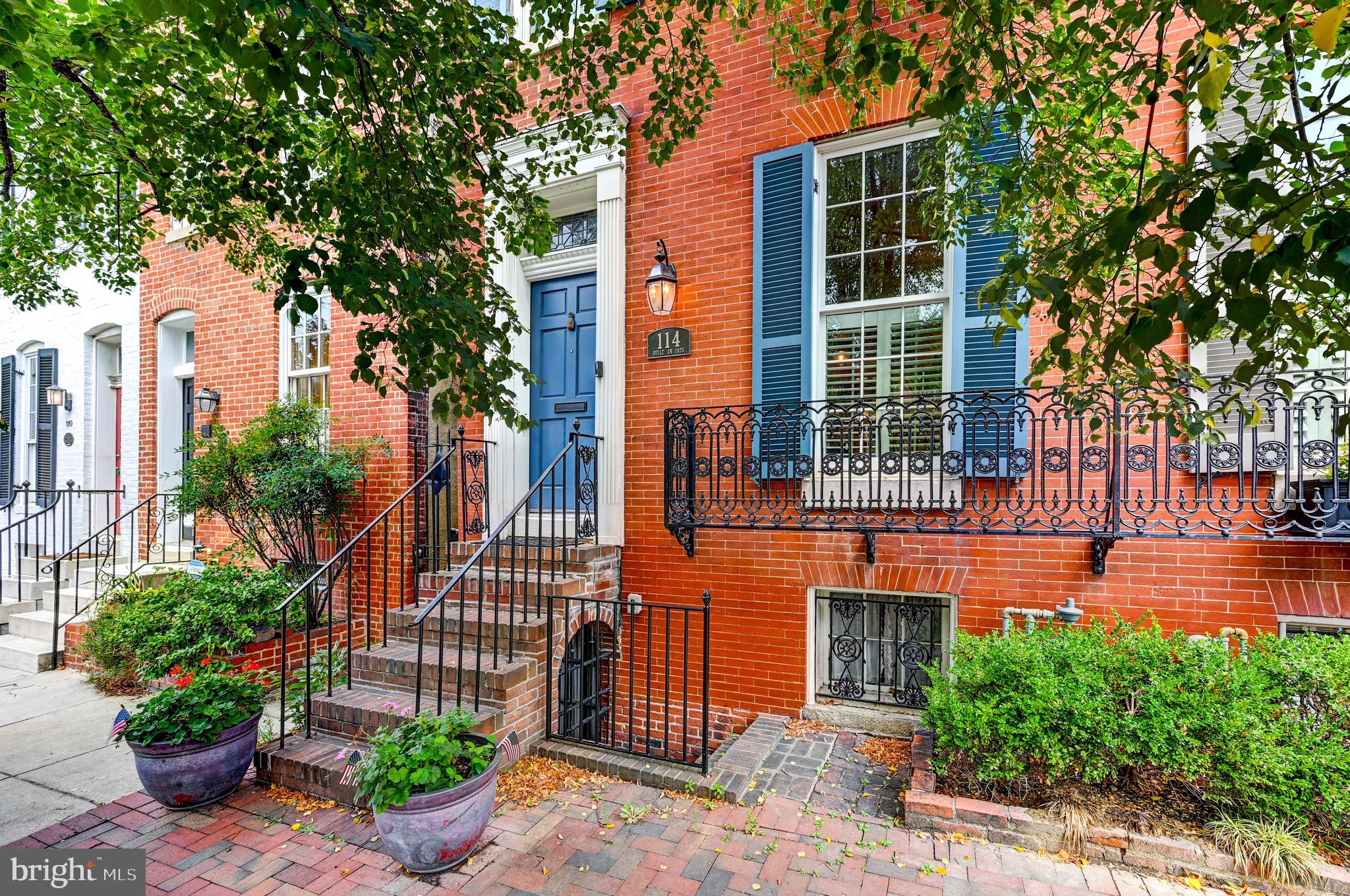 114 MONTGOMERY STREET