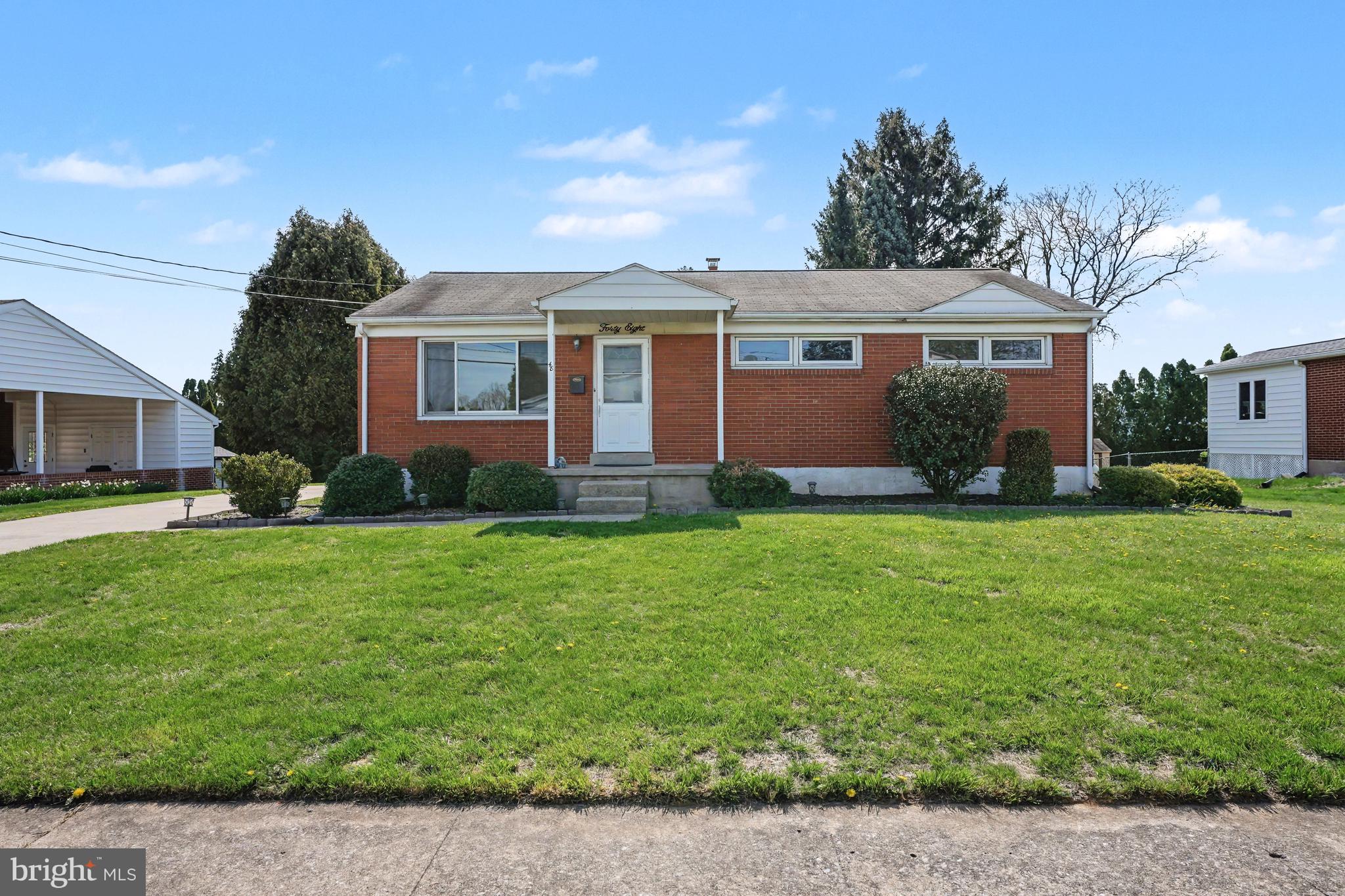 ROSSMOYNE MANOR - Residential