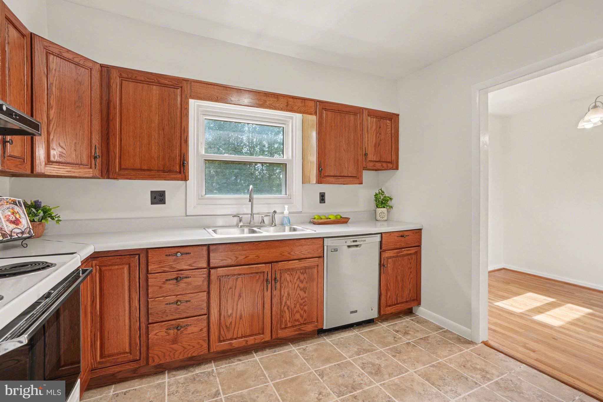 ROSSMOYNE MANOR - Residential